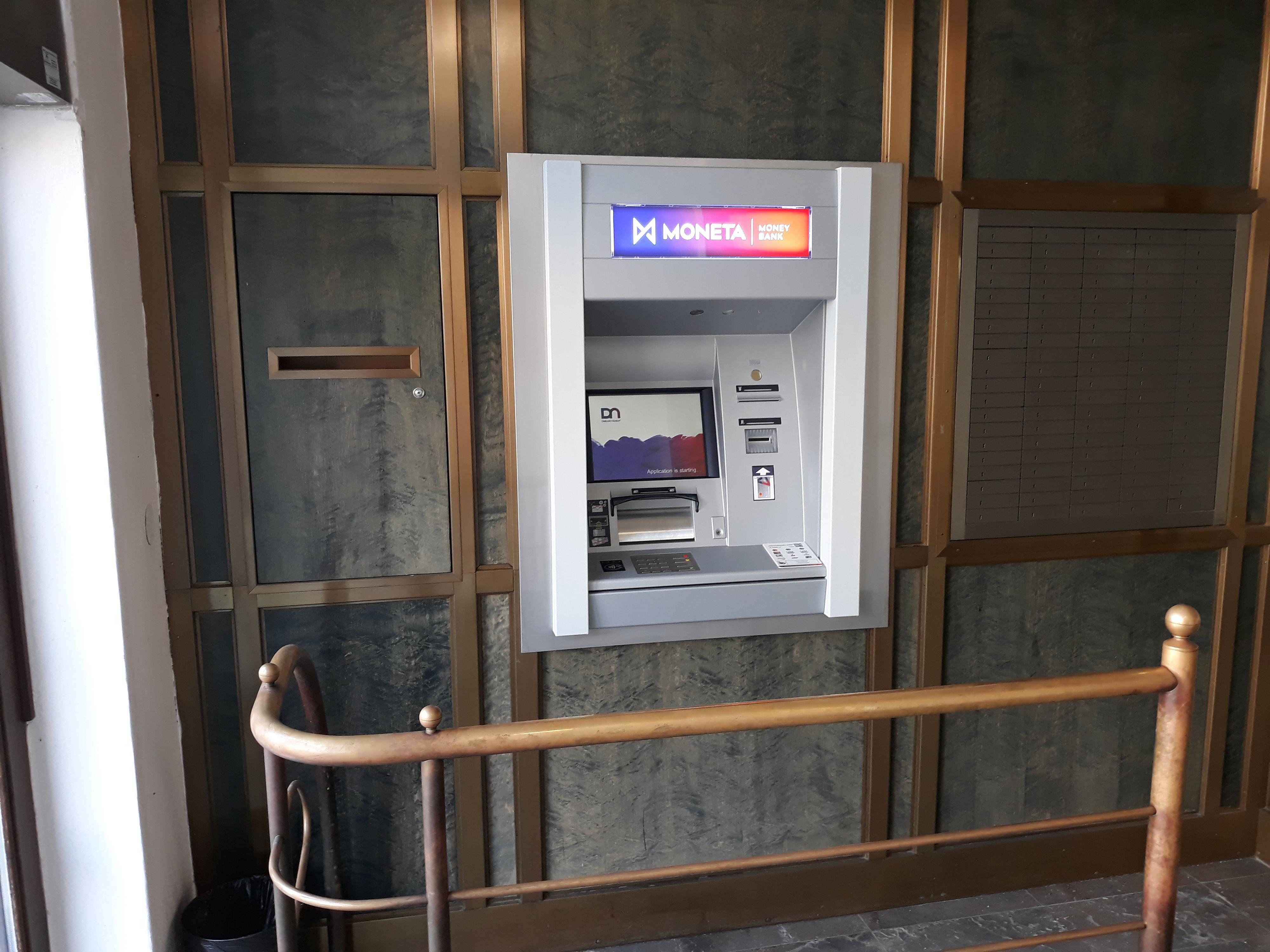Bankomat MONETA Money Bank vkladový foto 2