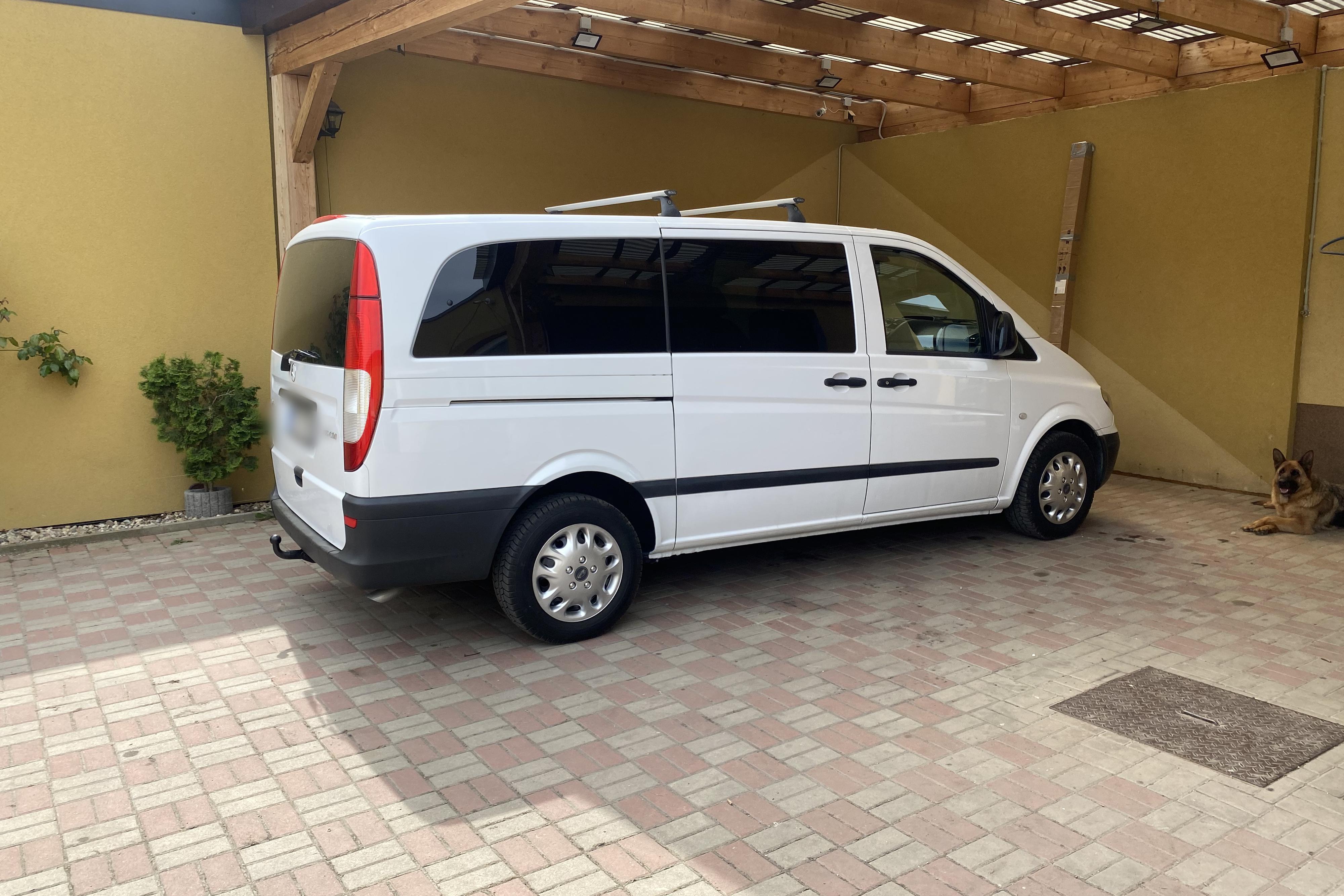 Půjčovna užitkových vozidel Velim foto 1