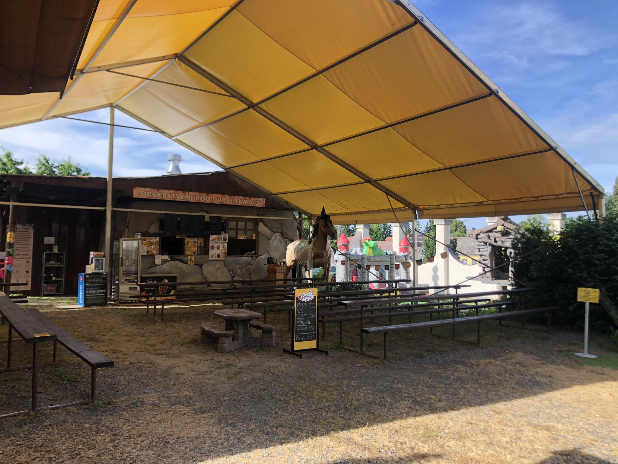 Bistro Draxmoor