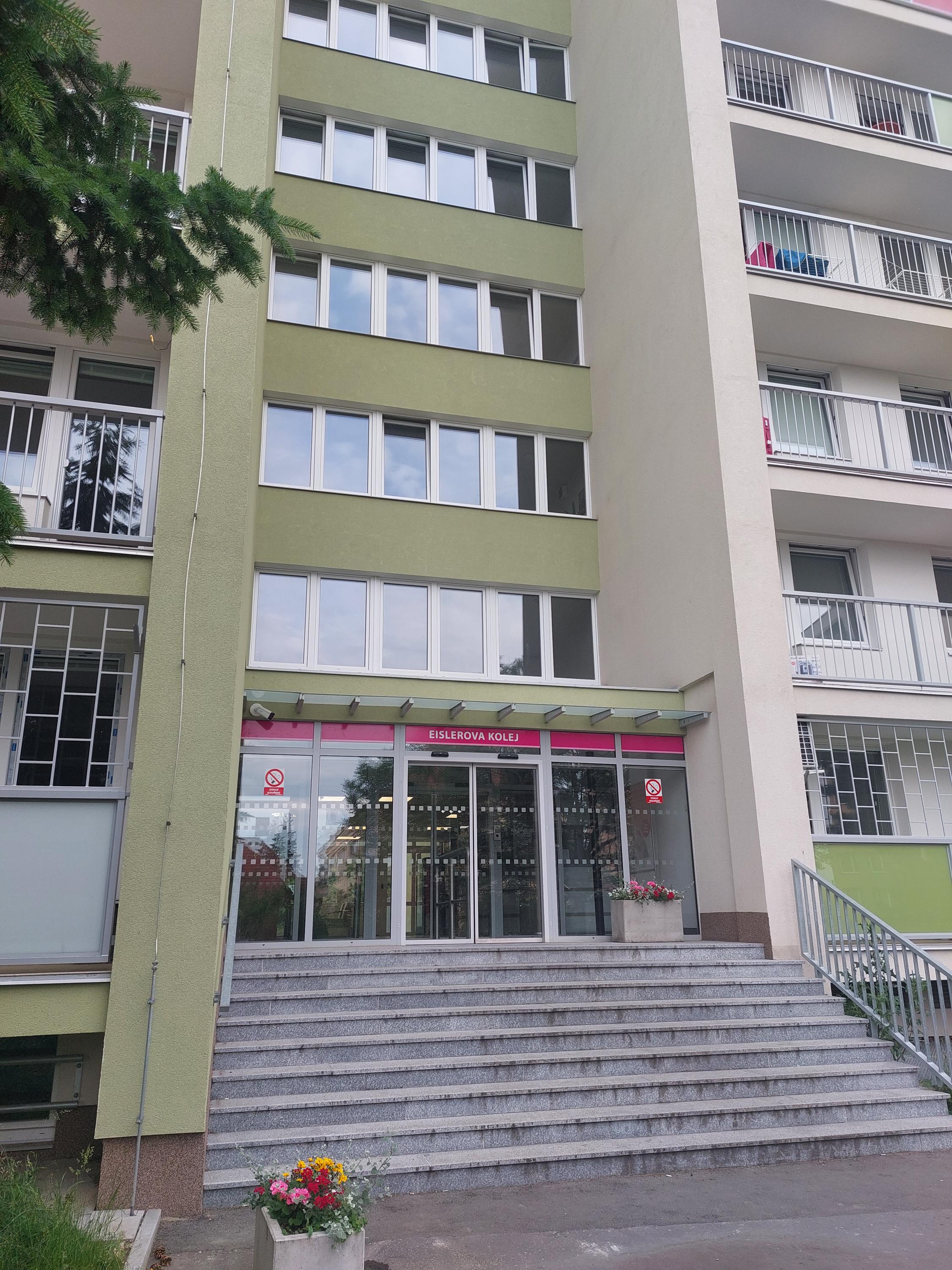 Eislerova kolej foto 3