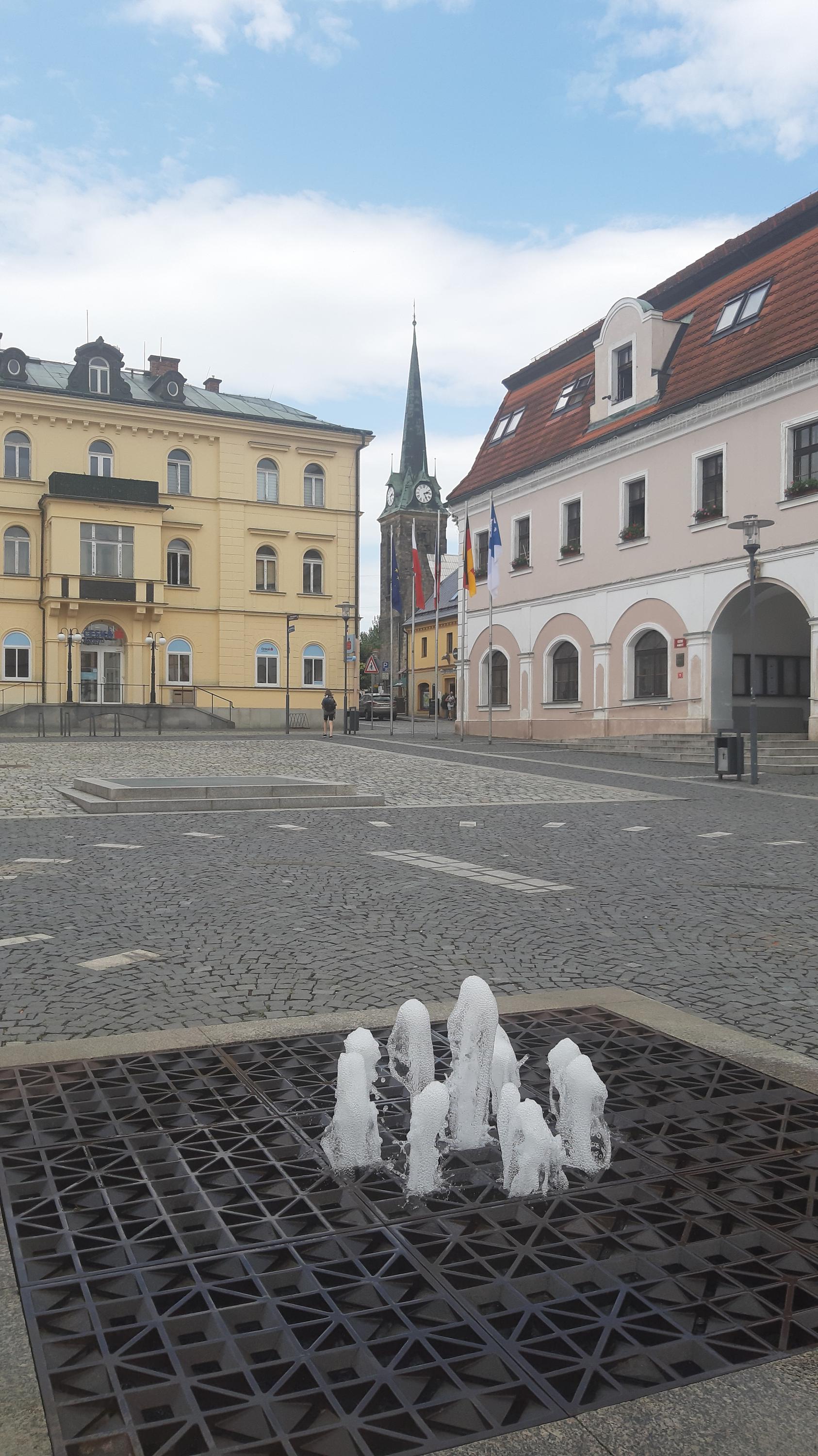 Hrádek nad Nisou - městský úřad foto 2