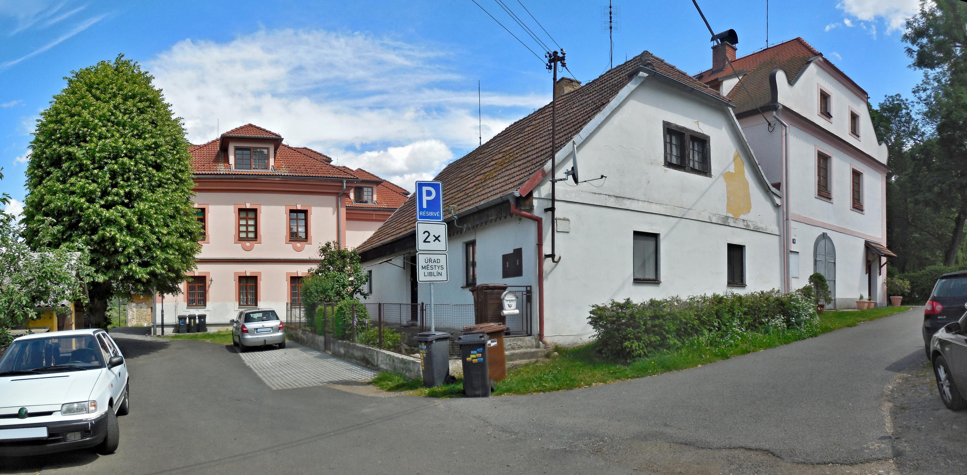 Liblín - úřad městyse foto 2