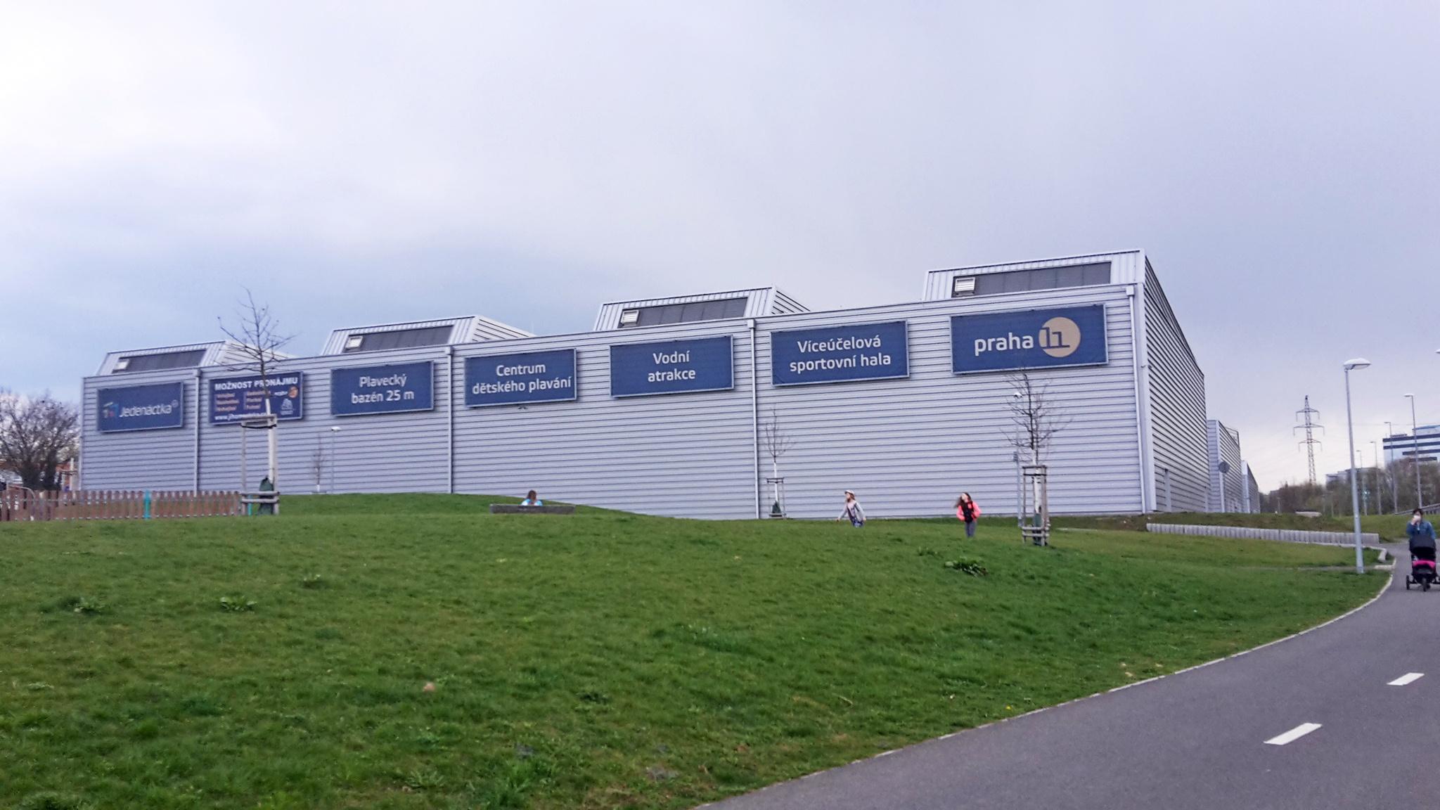 Sportovní areál Jedenáctka VS foto 3