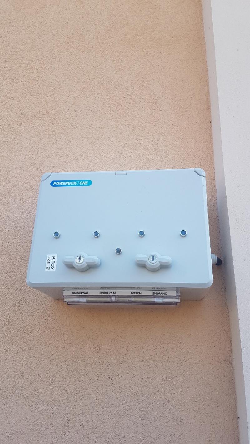 Nabíjecí stanice Obecní úřad Býčkovice foto 3