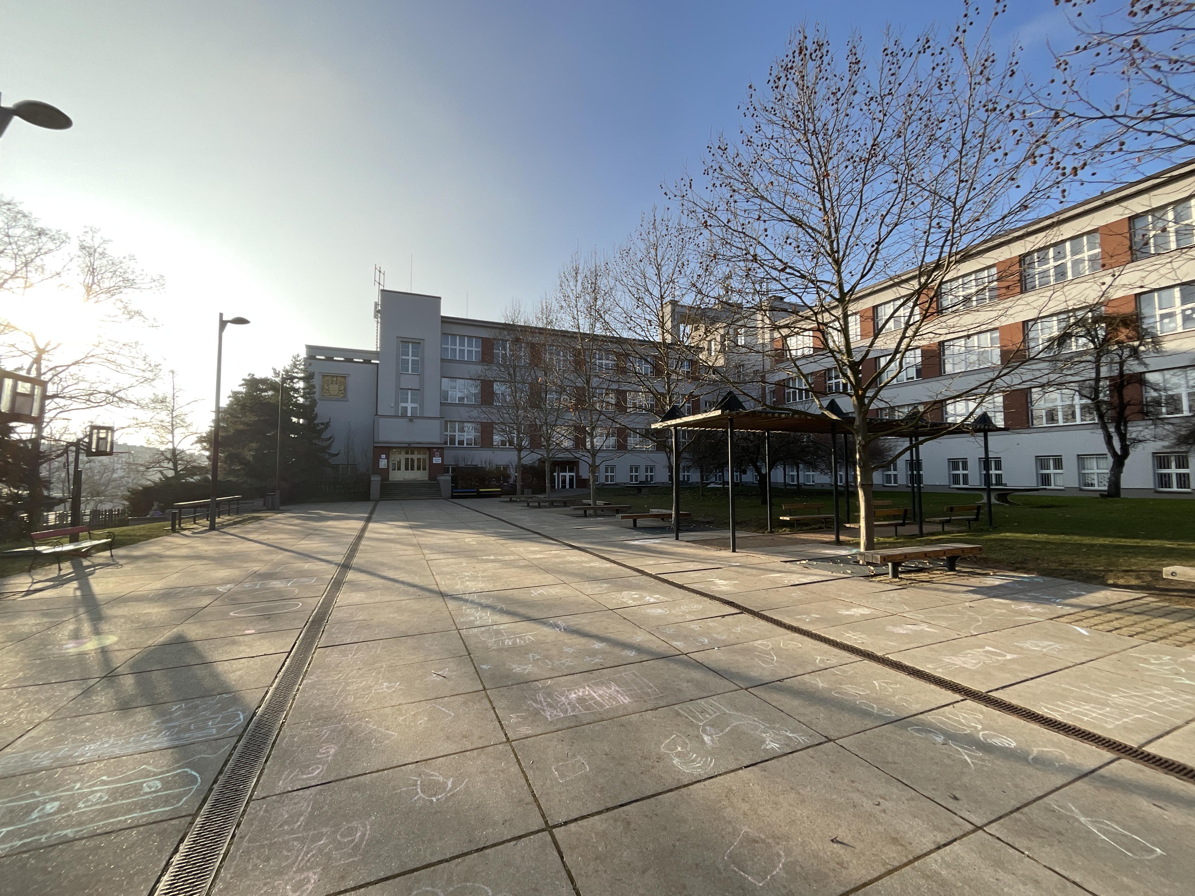 Základní škola Pražačka foto 6