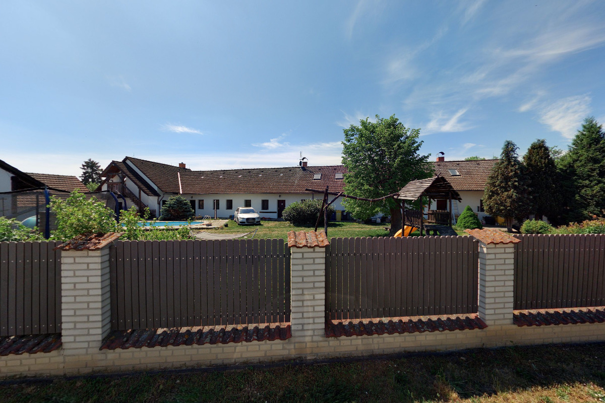 RS HOUSE - reality a ubytování