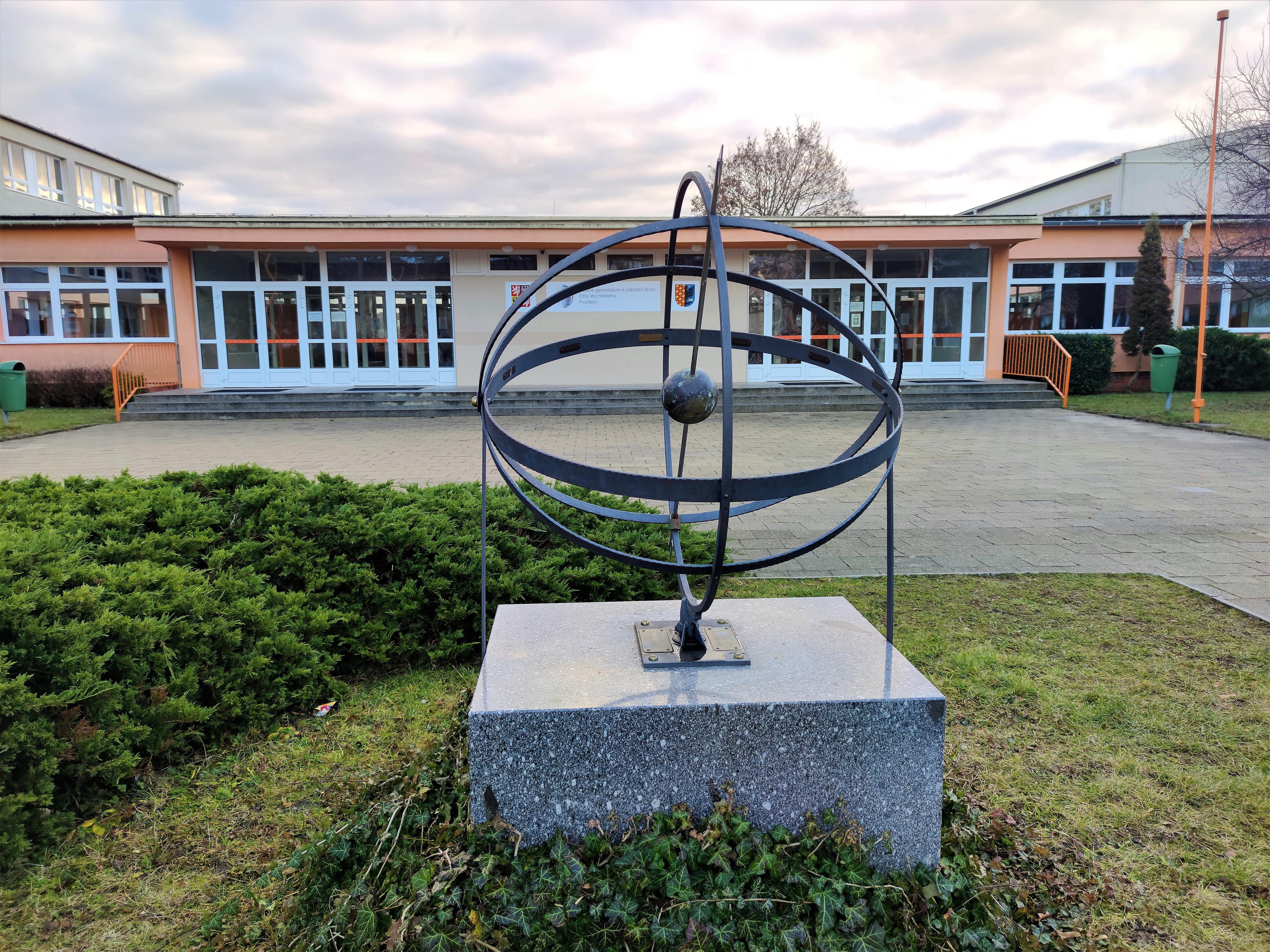 Reálné gymnázium a základní škola Otto Wichterleho, Prostějov foto 5