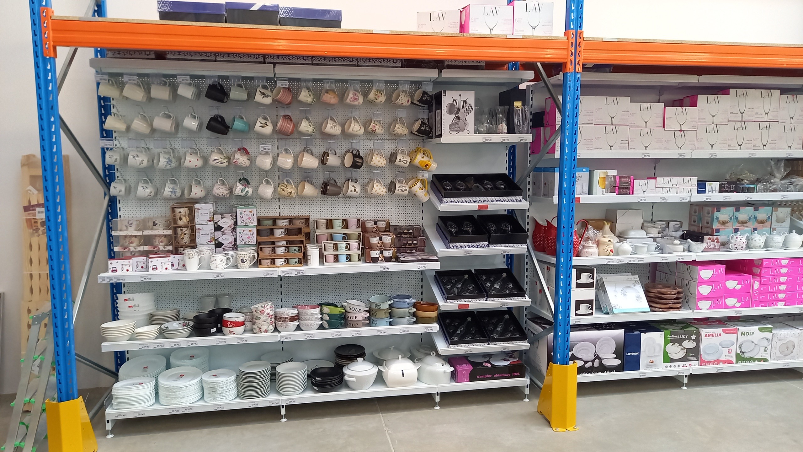 OL IN Hobby market