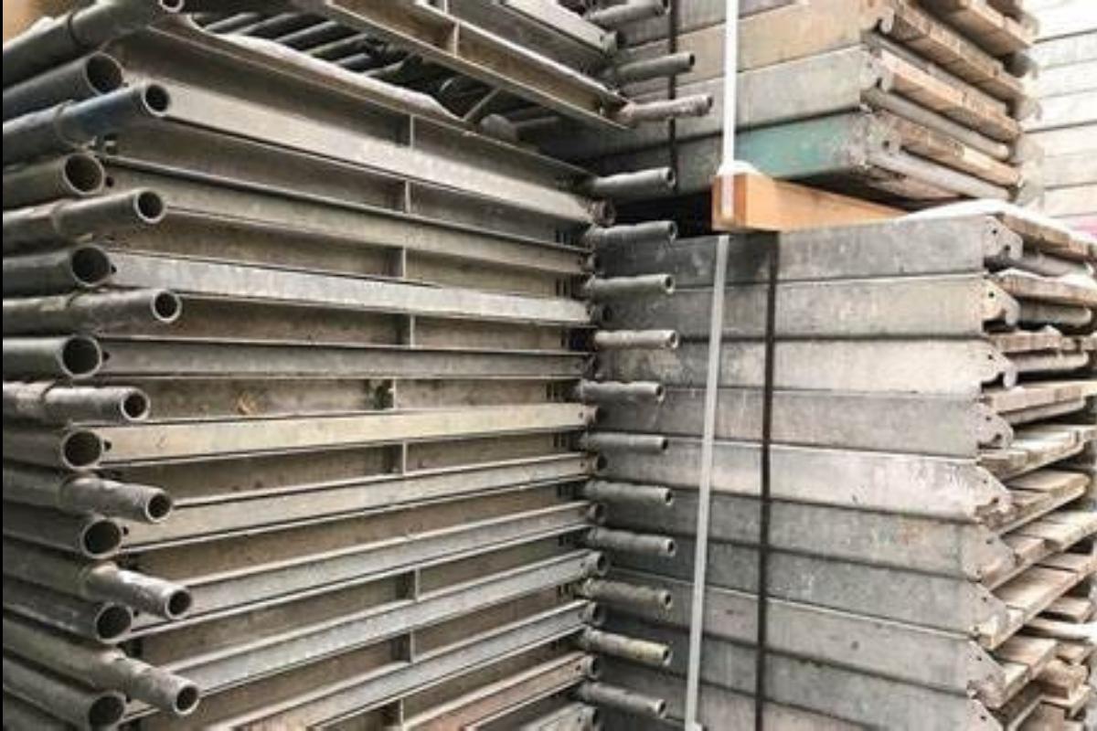 Daniel Hurt - Pronájem lešení