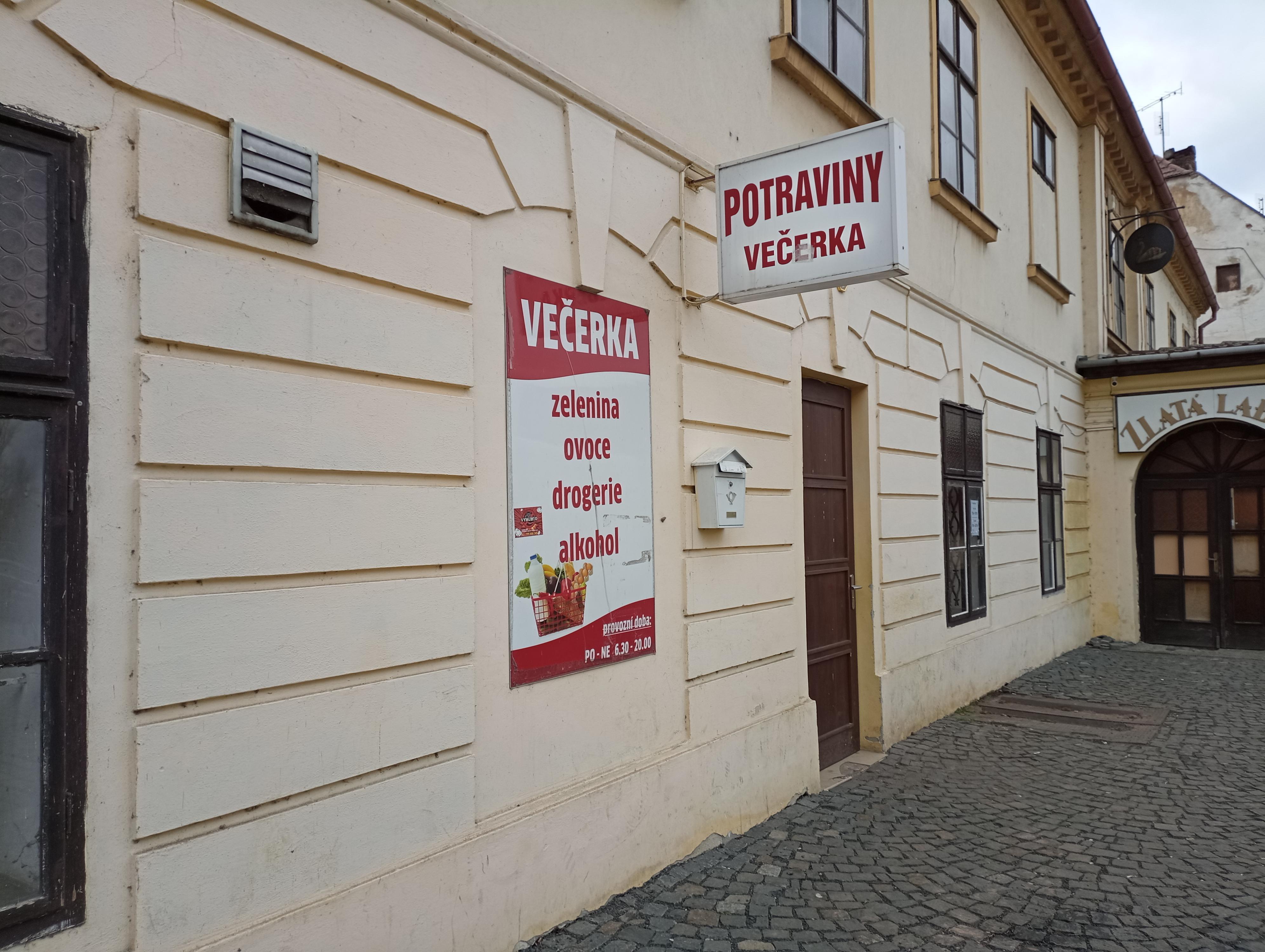 Potraviny večerka foto 2