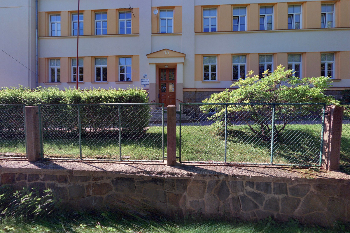 ZŠ a MŠ Dolní Poustevna foto 2