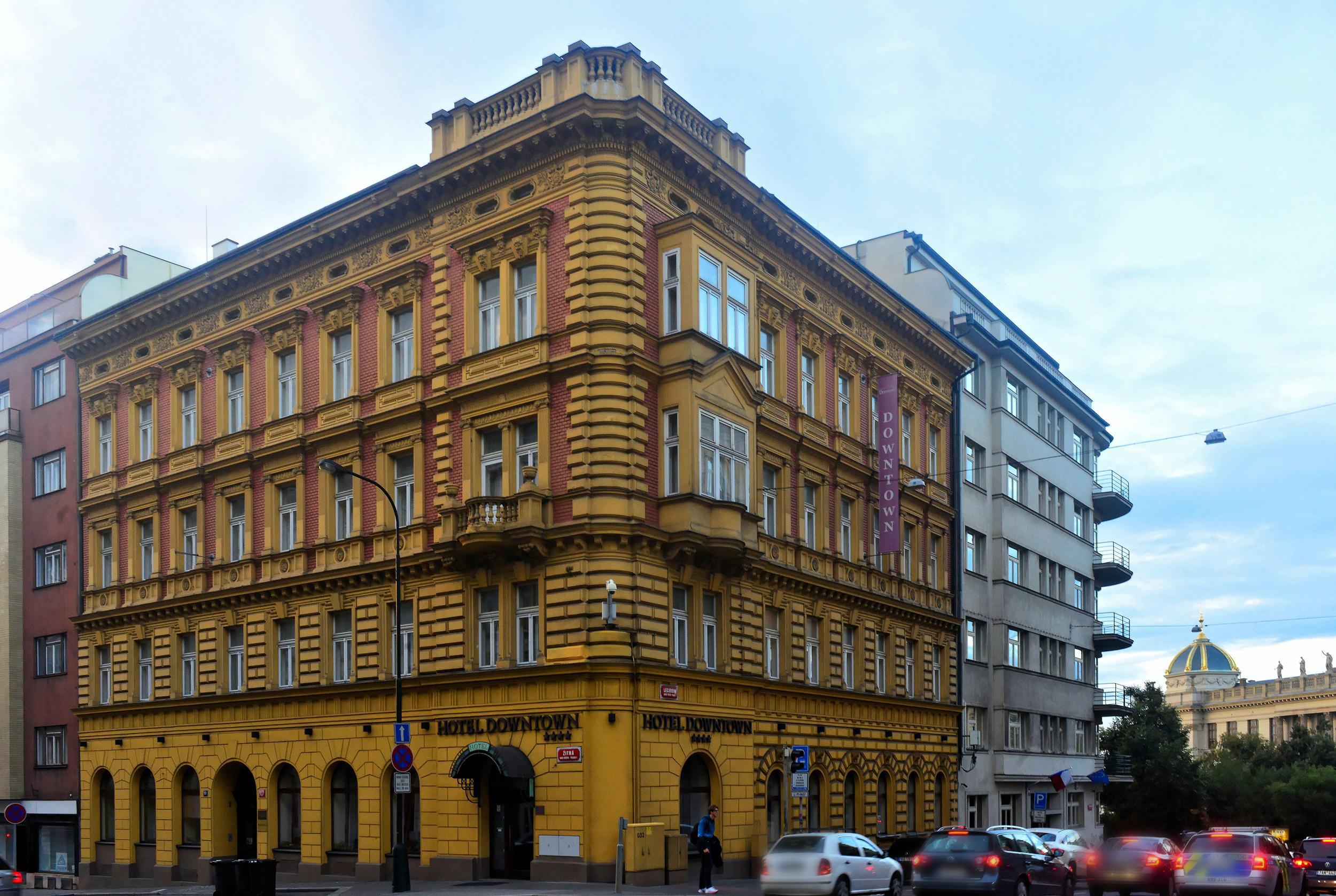 EA Hotel Downtown foto 2