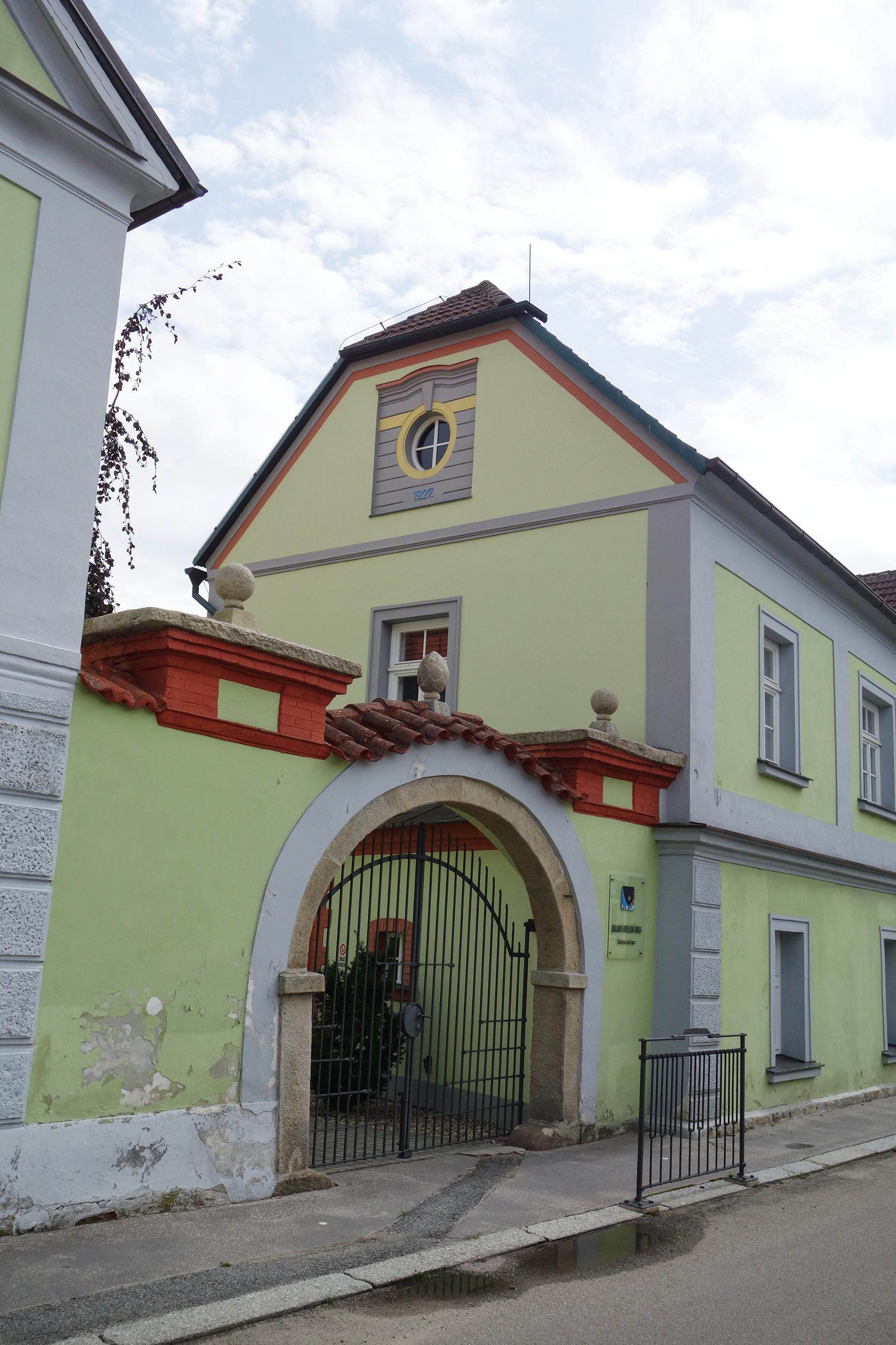 ZUŠ Kamenice nad Lipou foto 2