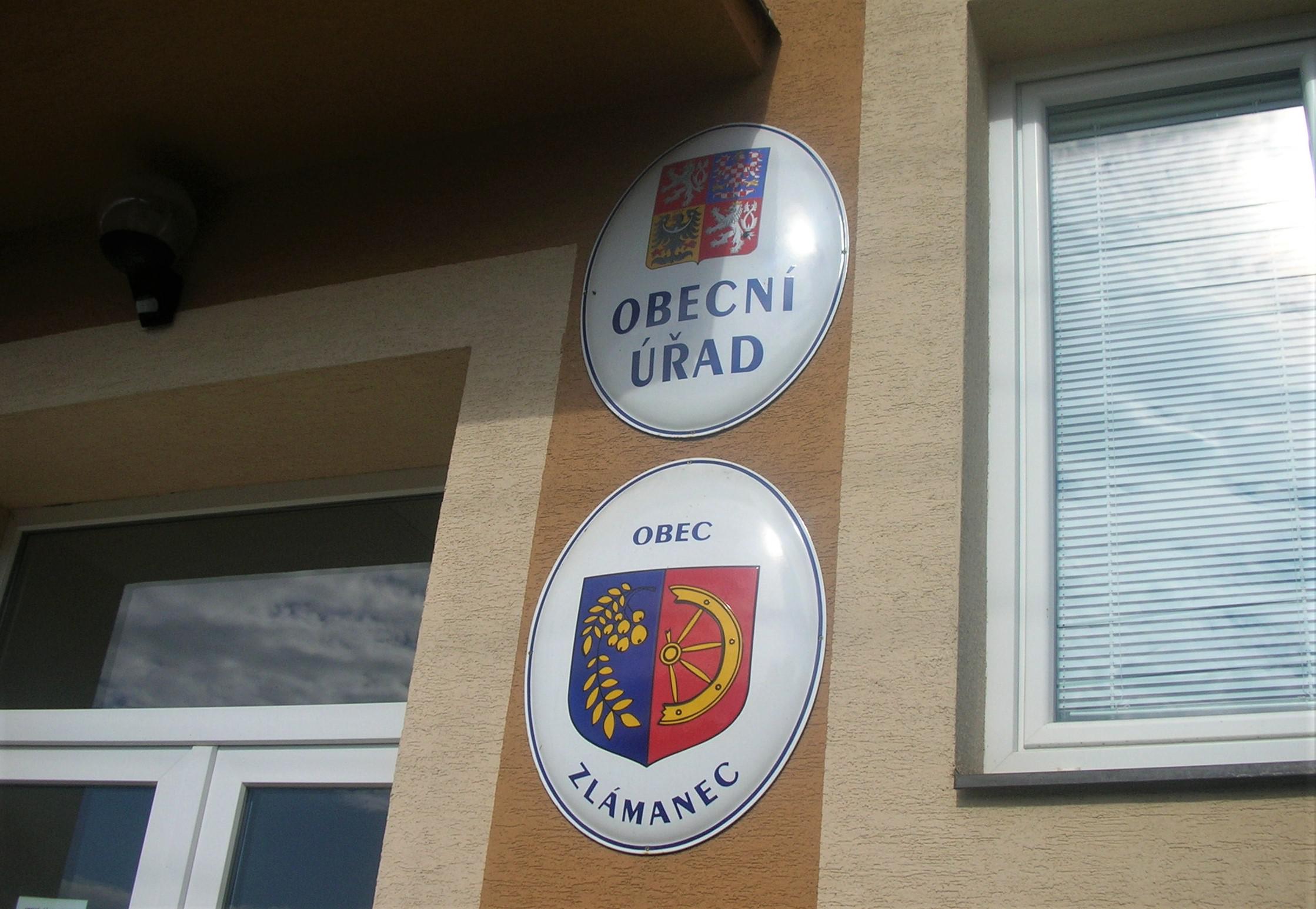Zlámanec - obecní úřad foto 3