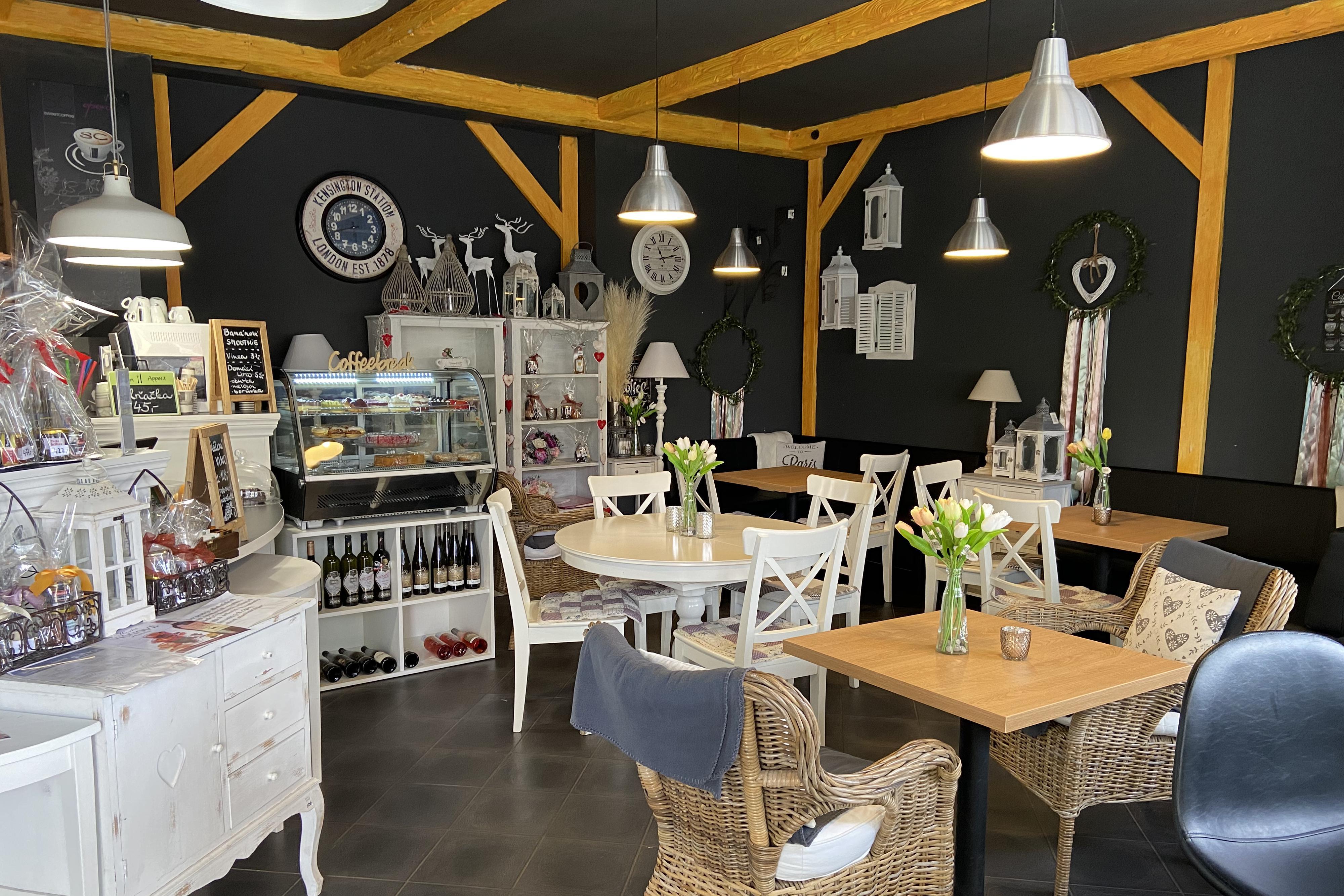 Kavárna Most - Janina showroom cafe