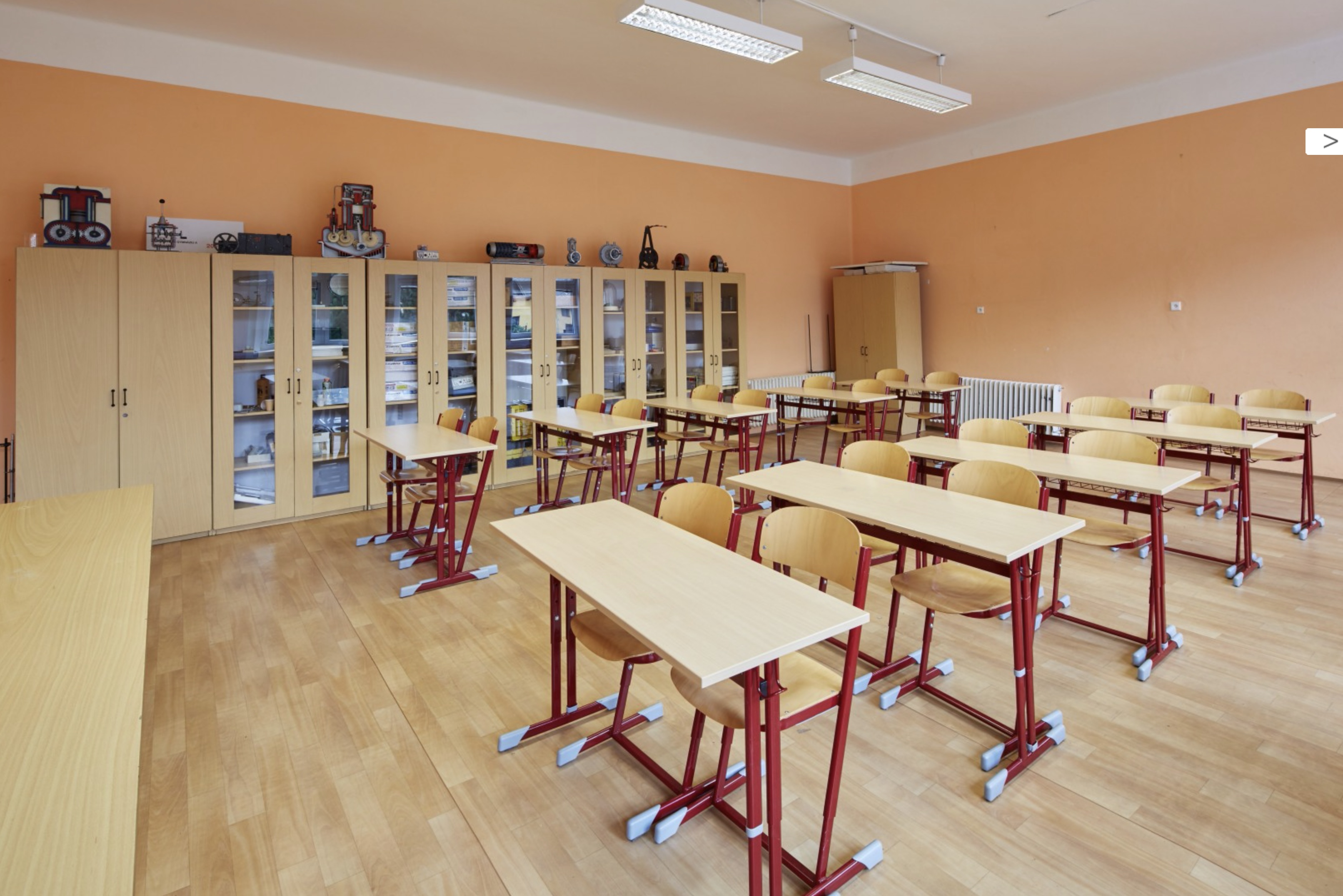 Městské gymnázium a střední odborná škola Úpice foto 3