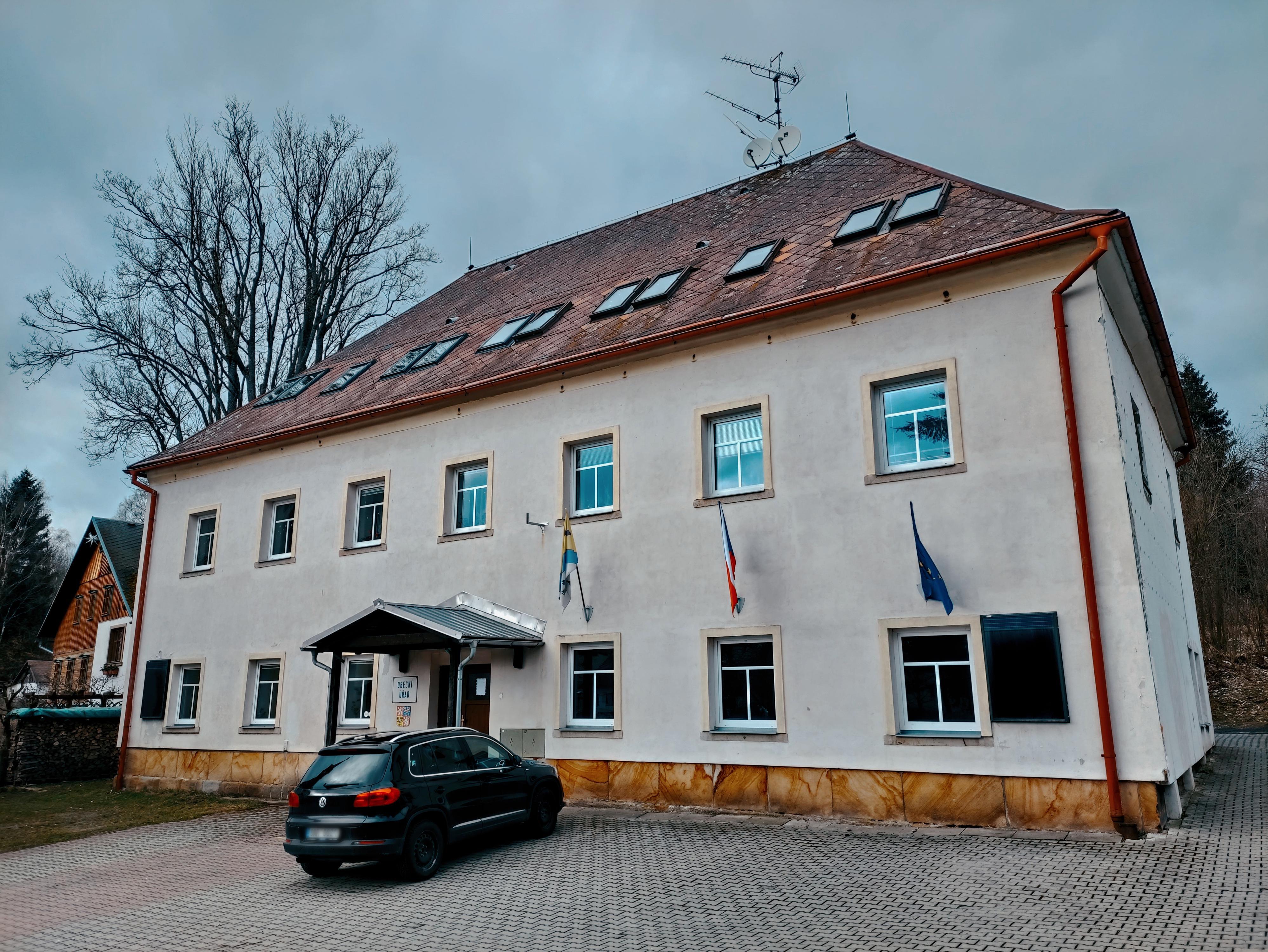 Krompach - obecní úřad foto 6