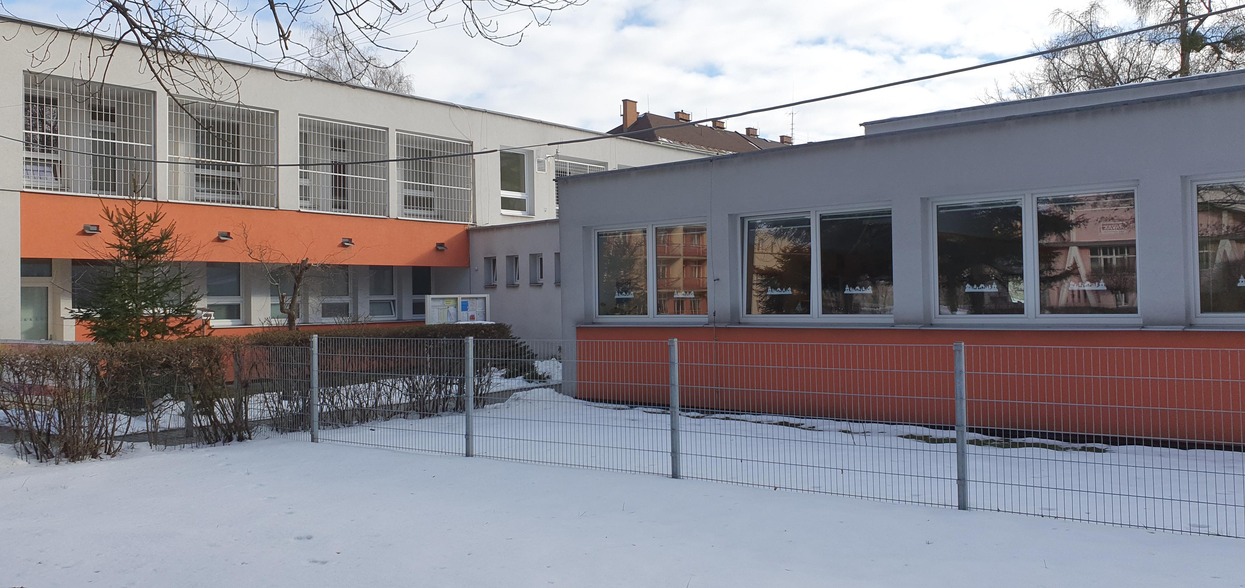 ZŠ Frýdek-Místek, Pionýrů foto 2