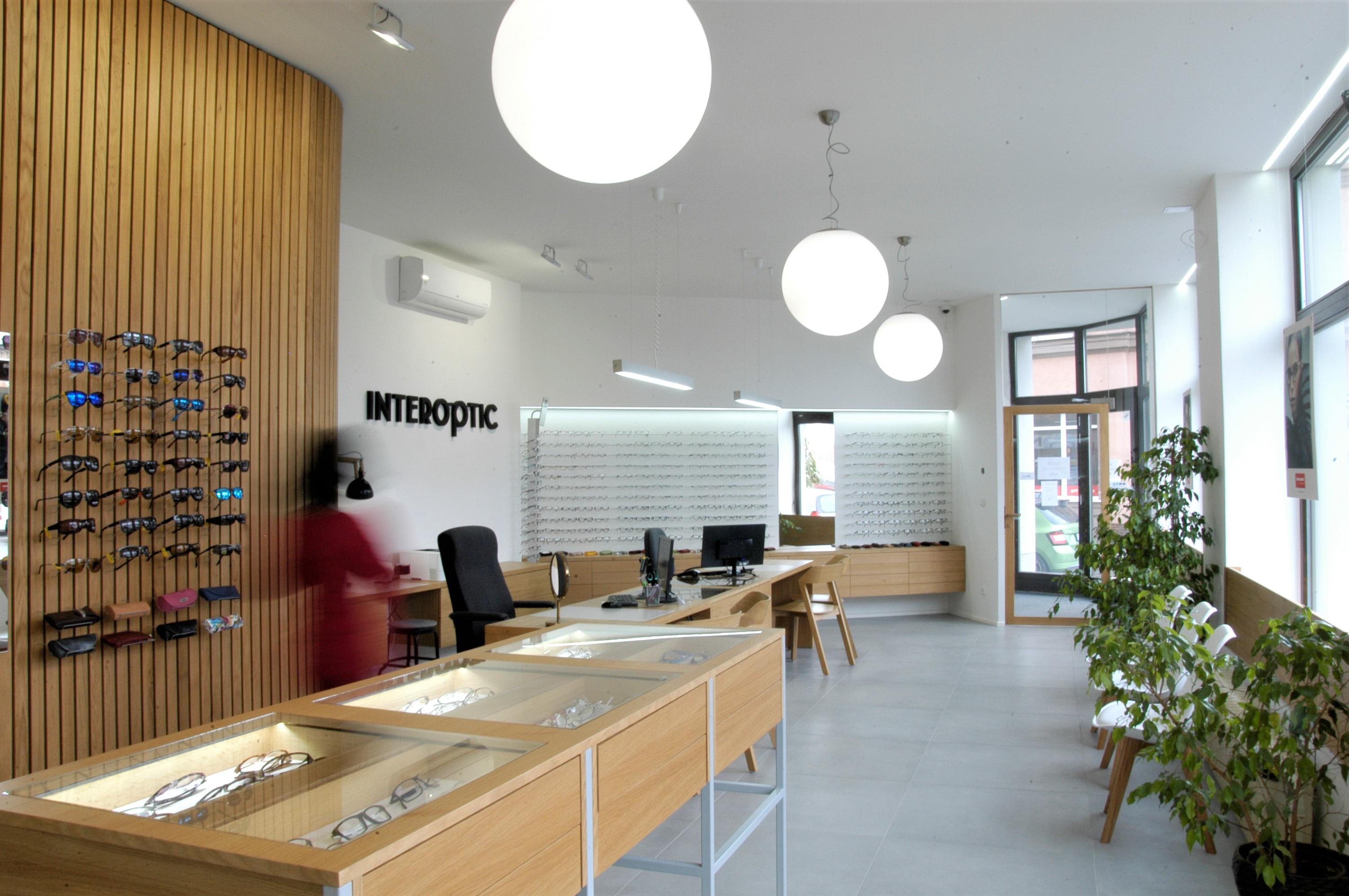 INTEROPTIC spol.s r.o.