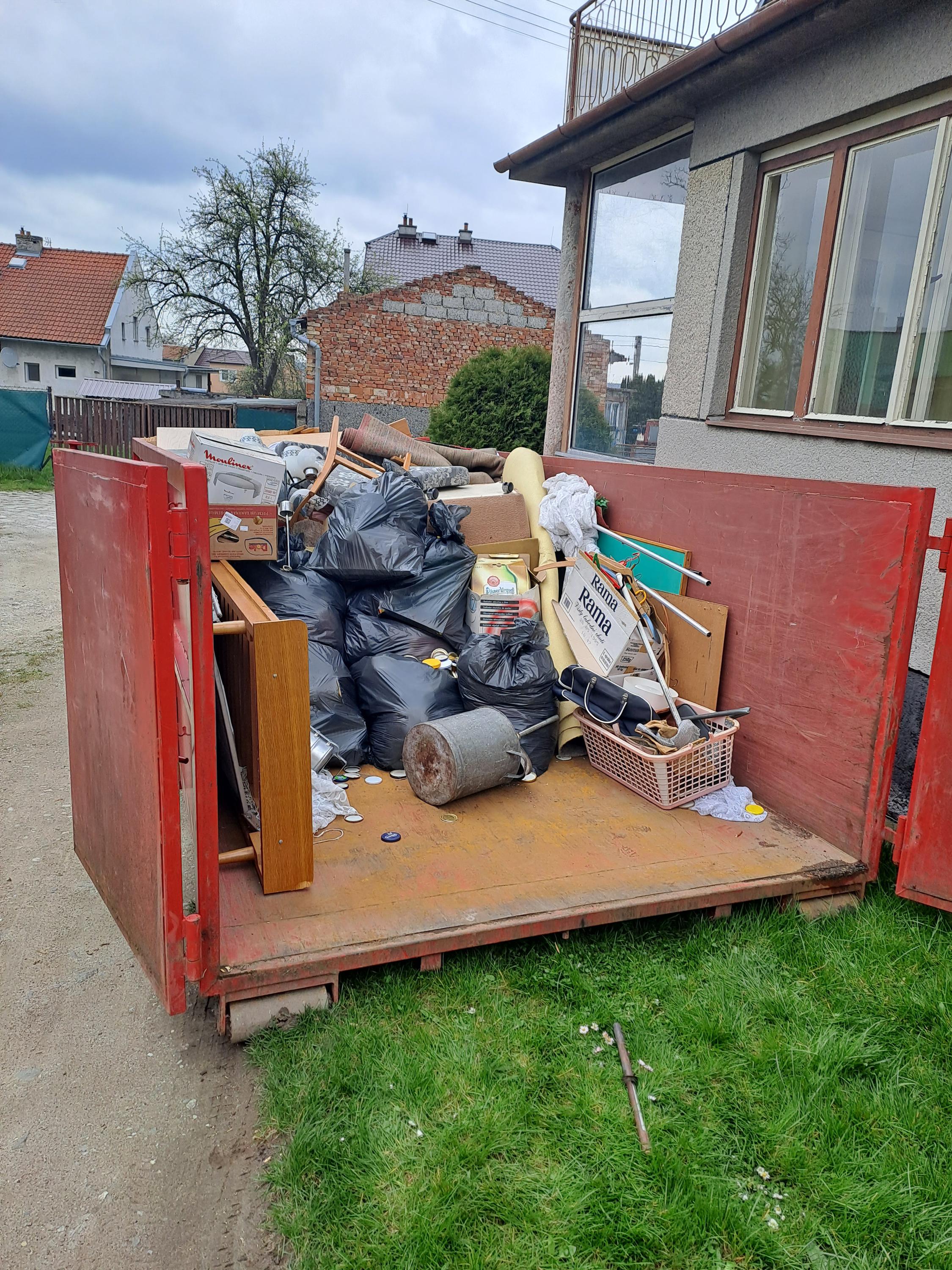 VYKLÍZÍME LEVNĚ foto 2