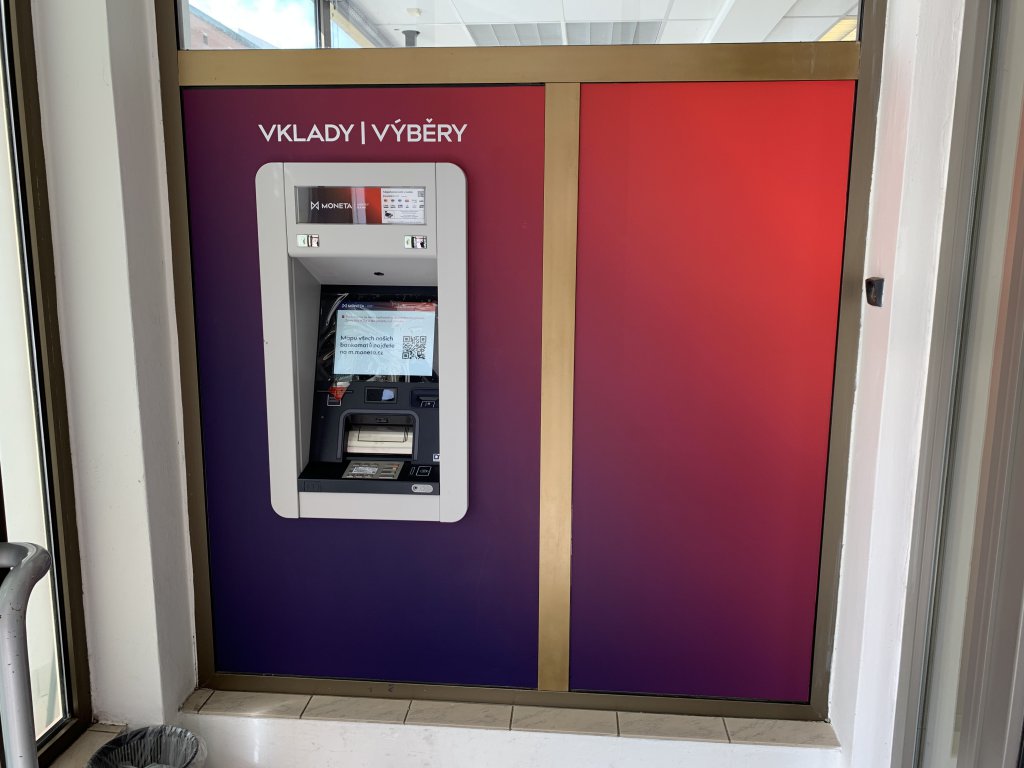 Bankomat MONETA Money Bank vkladový foto 2