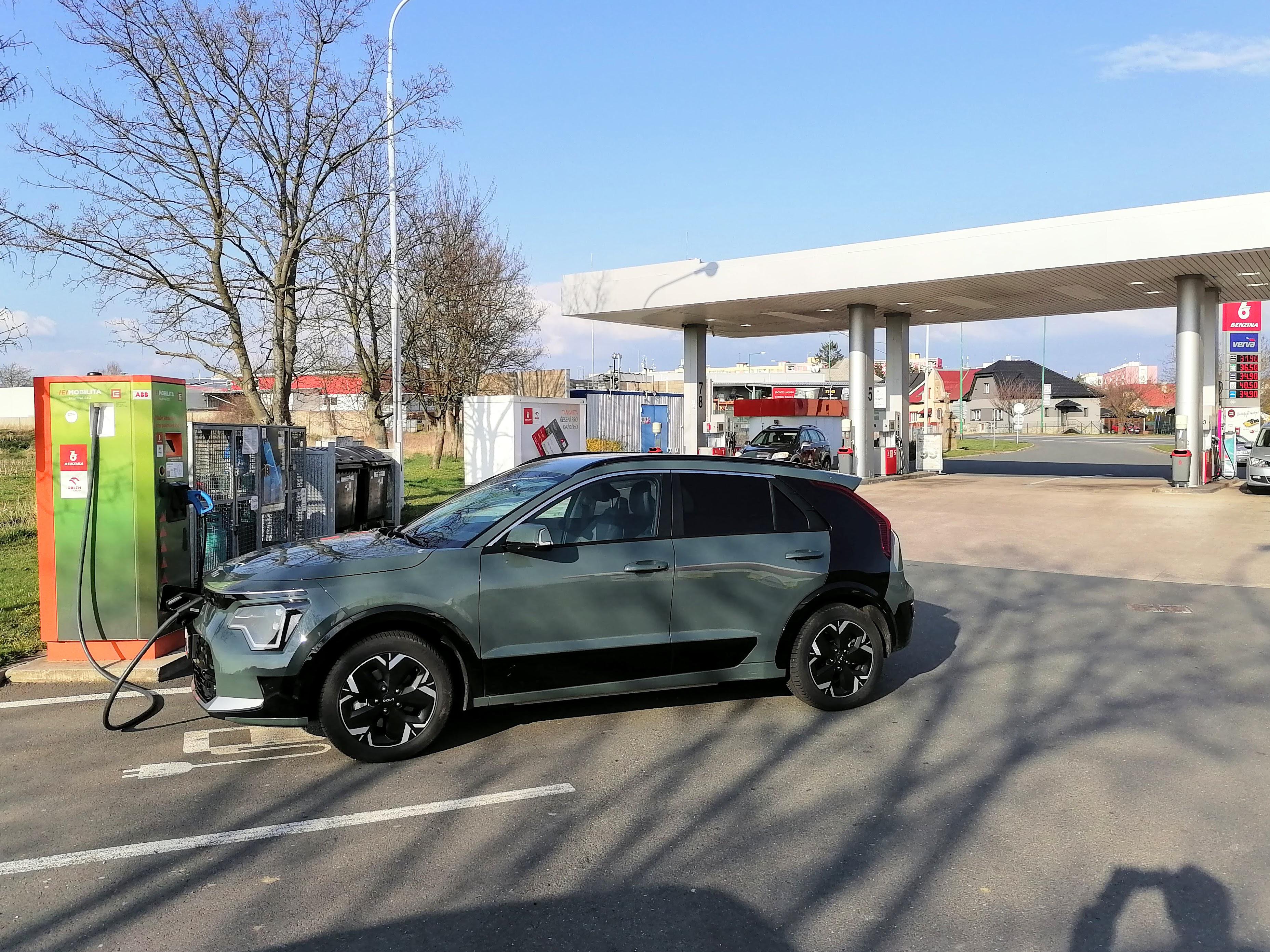 Nabíjecí stanice ČEZ foto 1