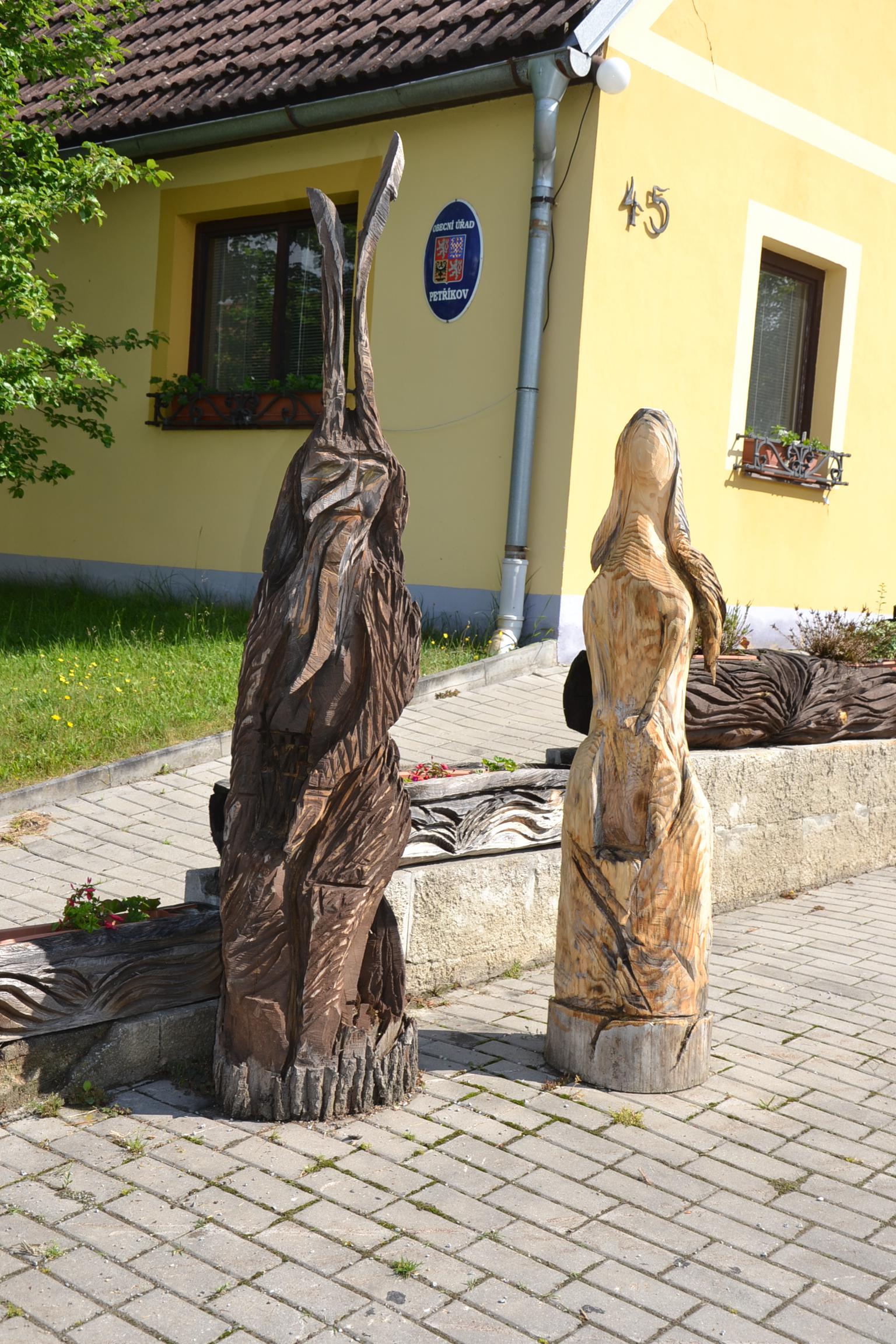 Petříkov - obecní úřad foto 1