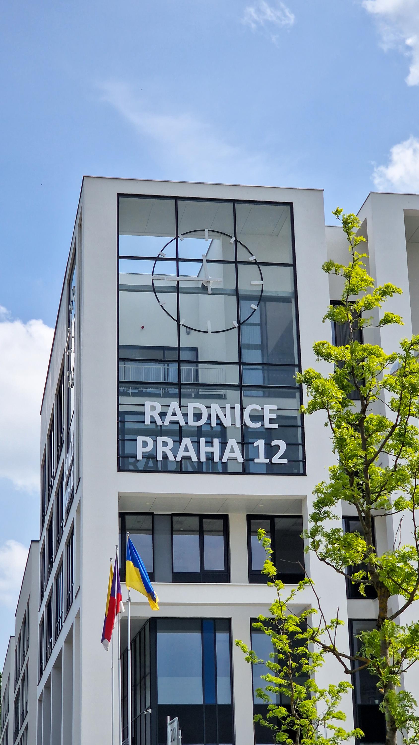 Úřad městské části Praha 12 foto 5