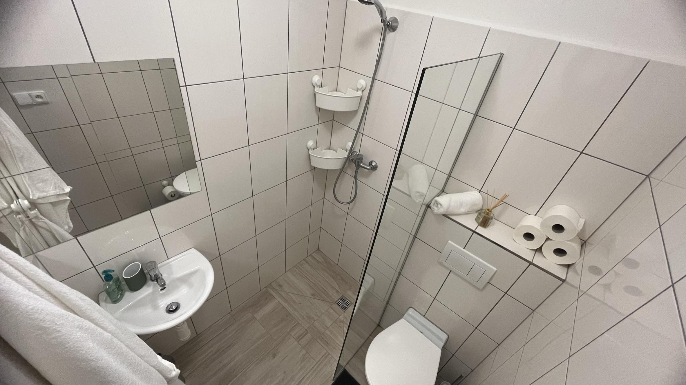 FARA N°71 foto 2