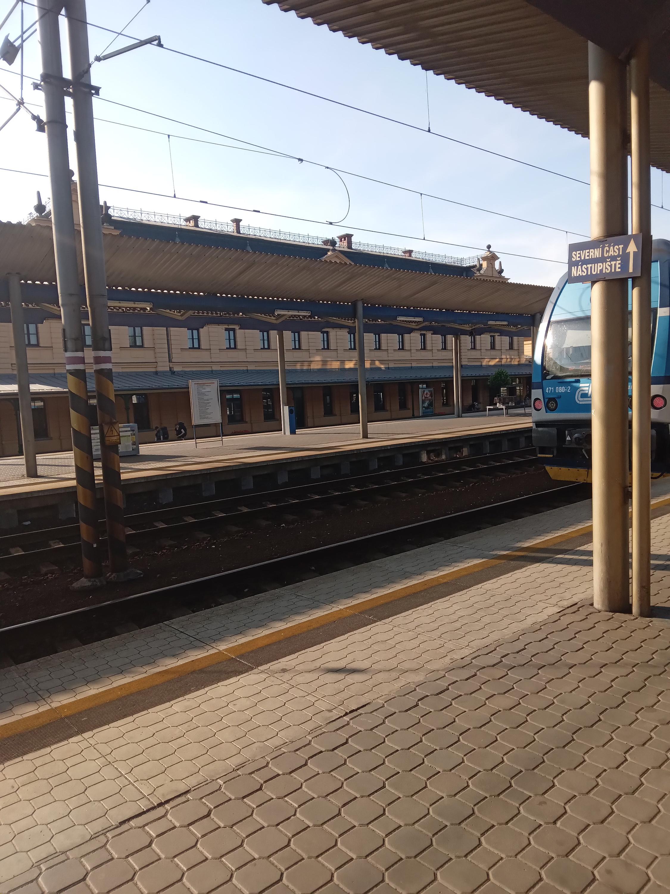 Nádražní restaurace foto 4