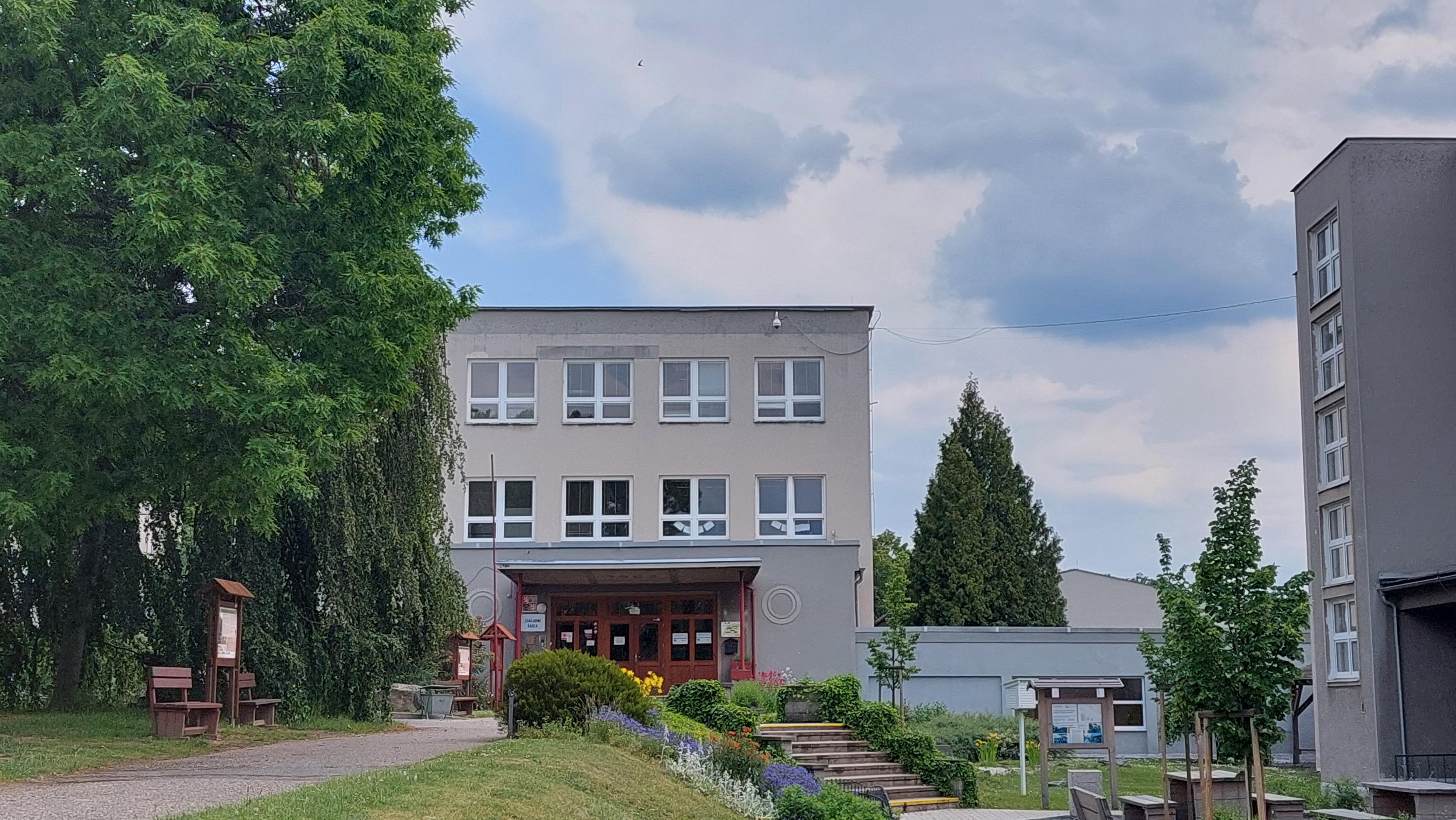 ZŠ Plasy foto 2