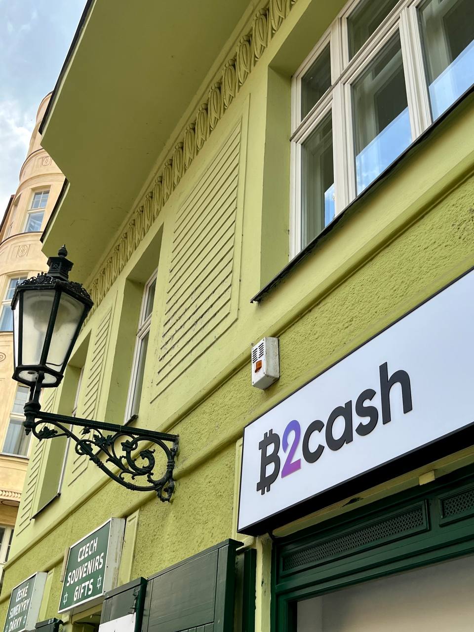 B2Cash Crypto Exchange (Praha, Josefov) • Firmy.cz