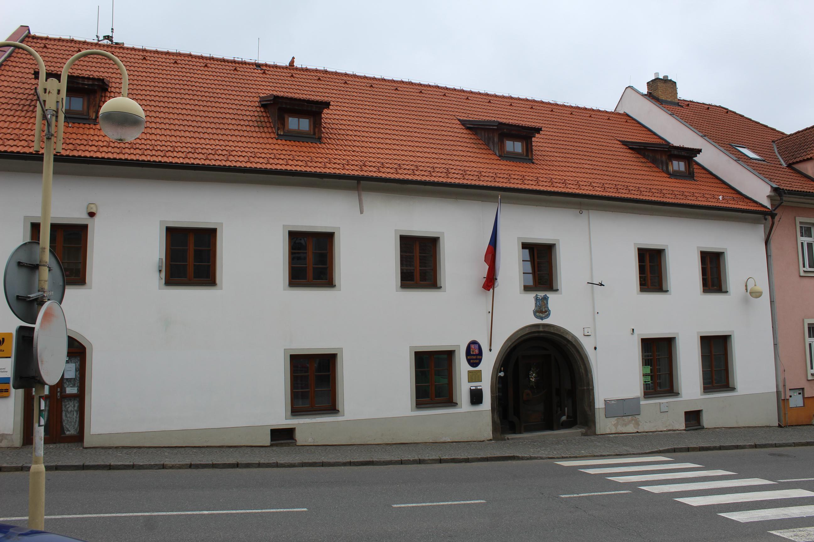 Husinec - městský úřad foto 6