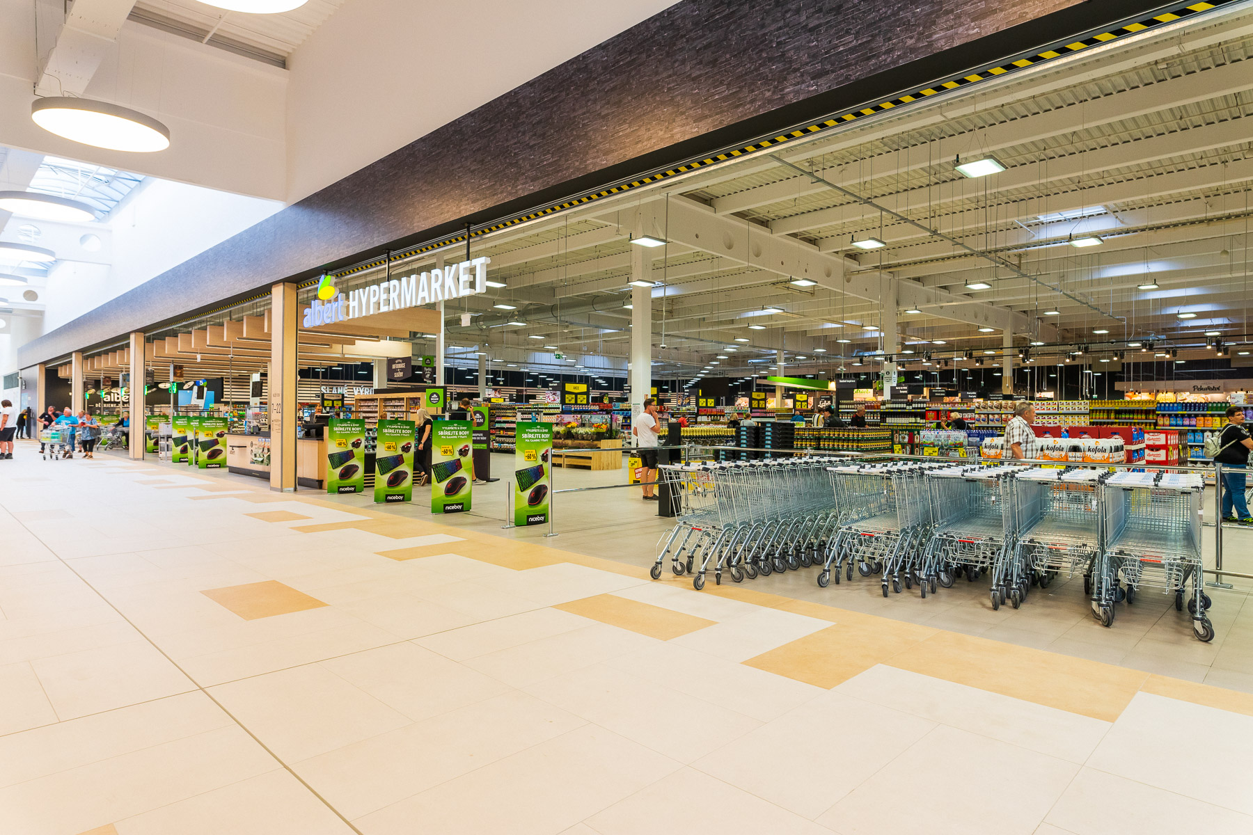 Albert Hypermarket foto 5