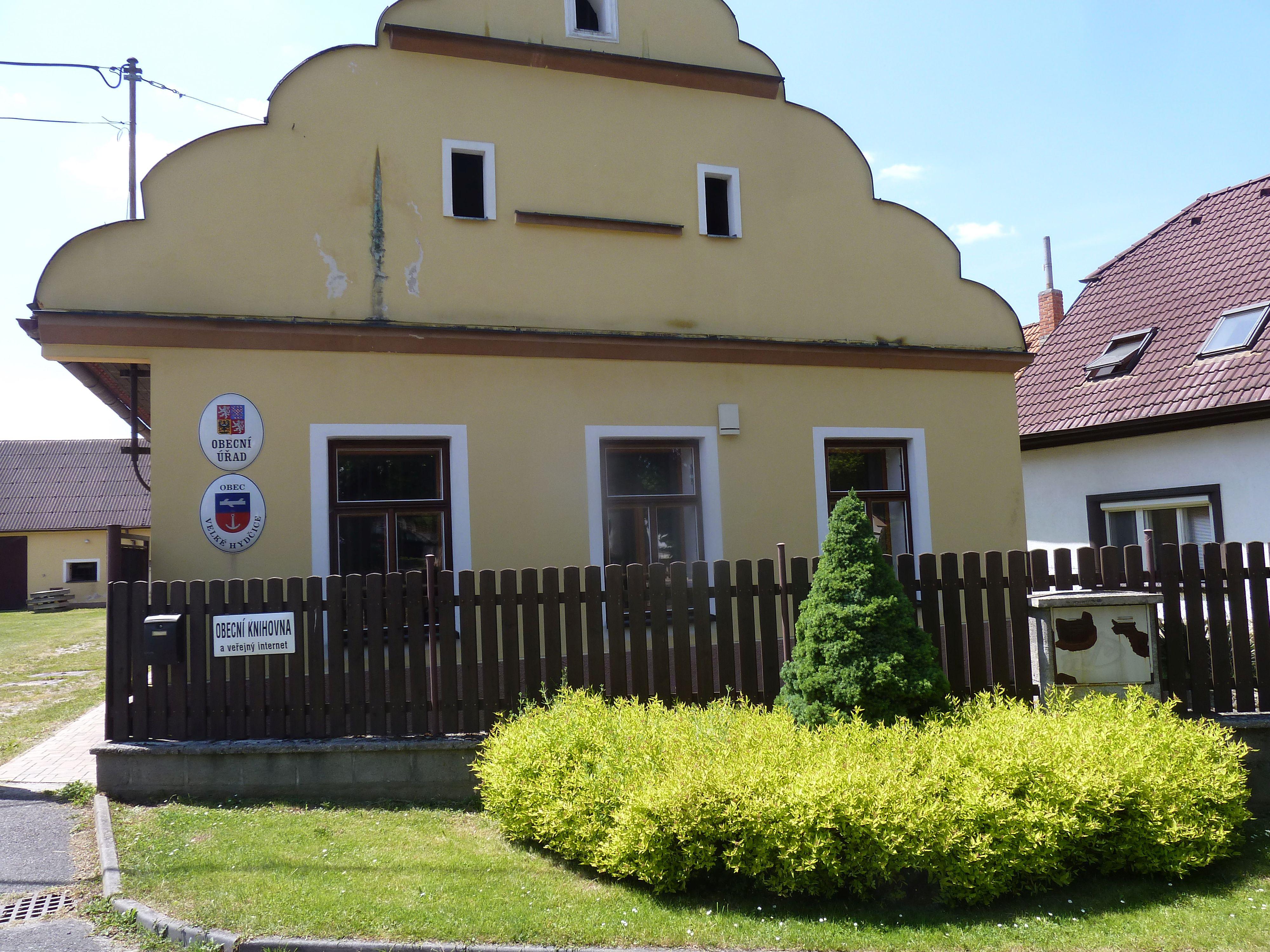 Velké Hydčice - obecní úřad foto 5
