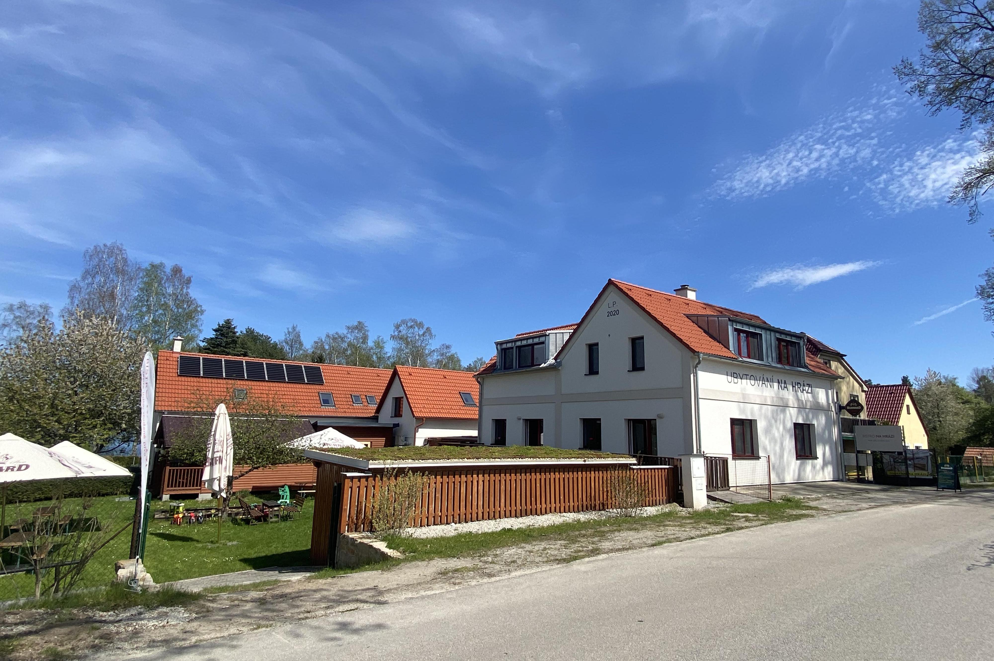 Bistro a ubytování Na Hrázi