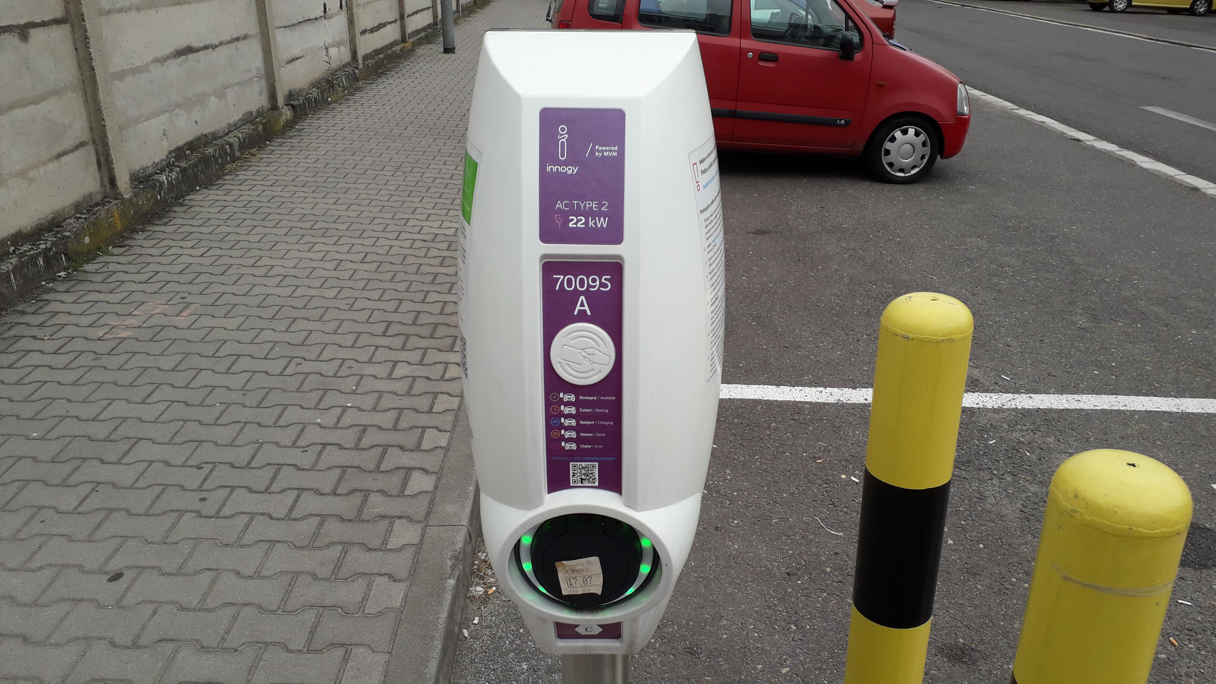 Dobíjecí stanice innogy foto 2
