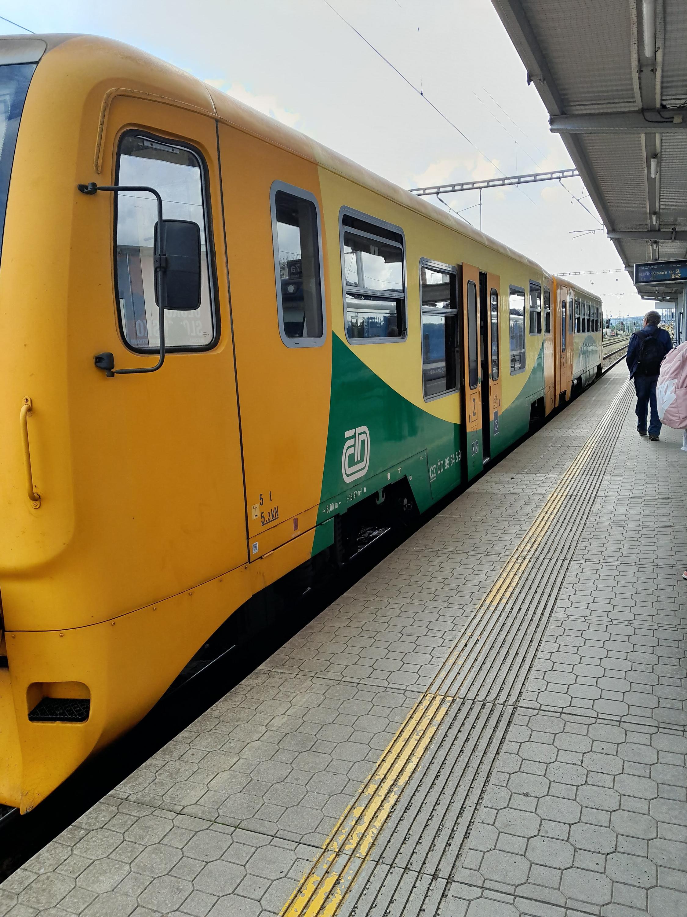 Železniční stanice Opava - východ foto 5