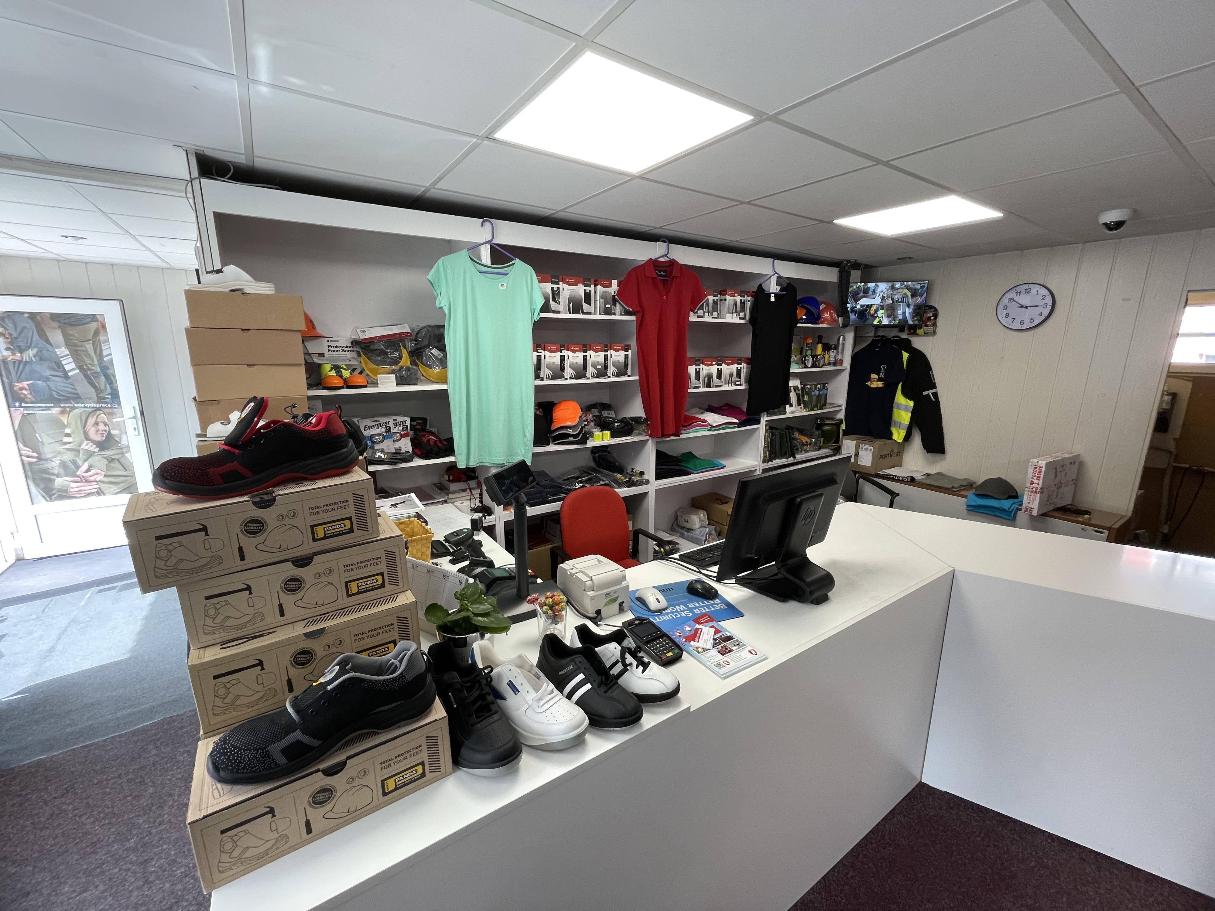 Oděvy do práce Vlašim foto 2