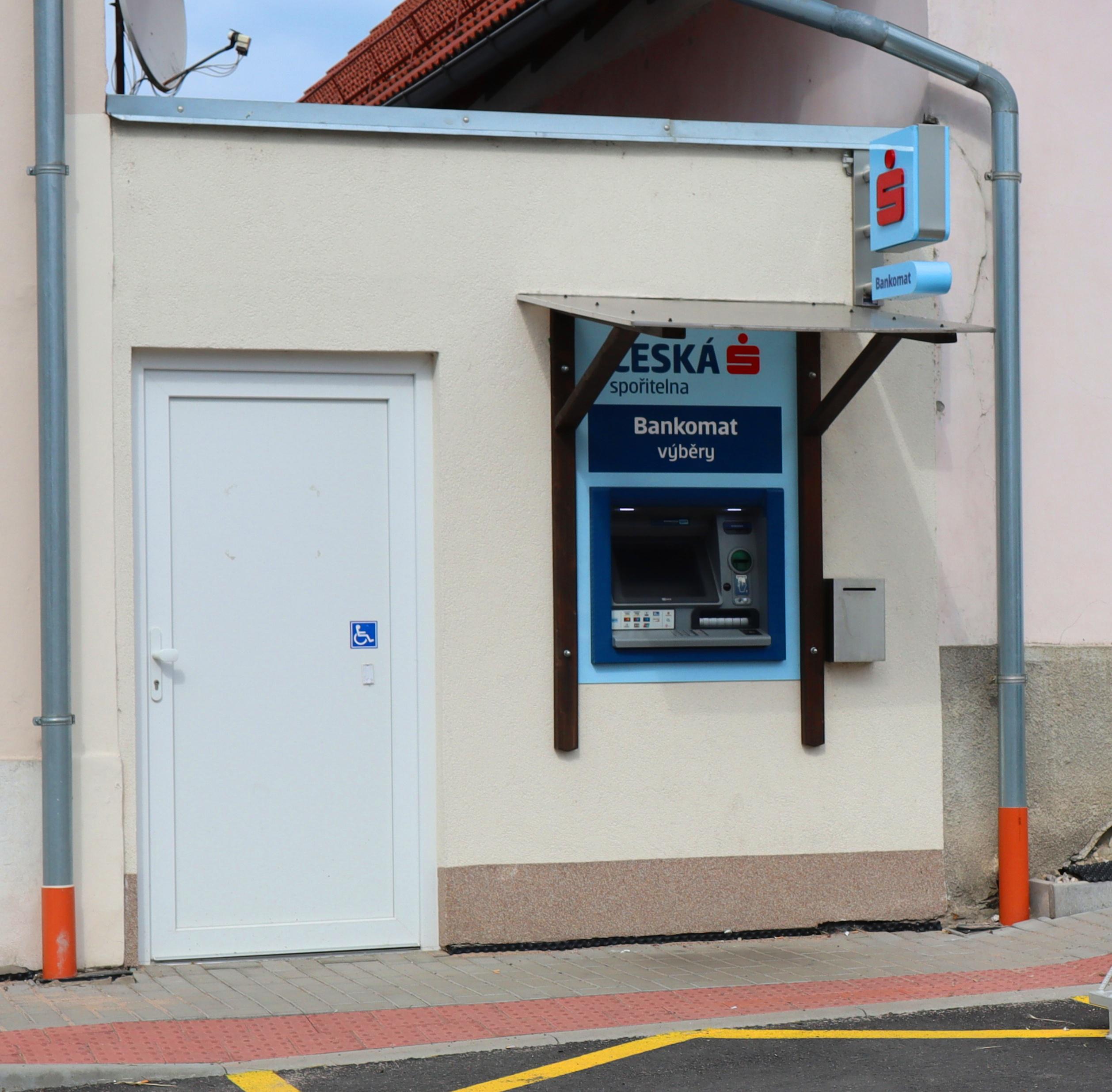 Bankomat České spořitelny foto 2
