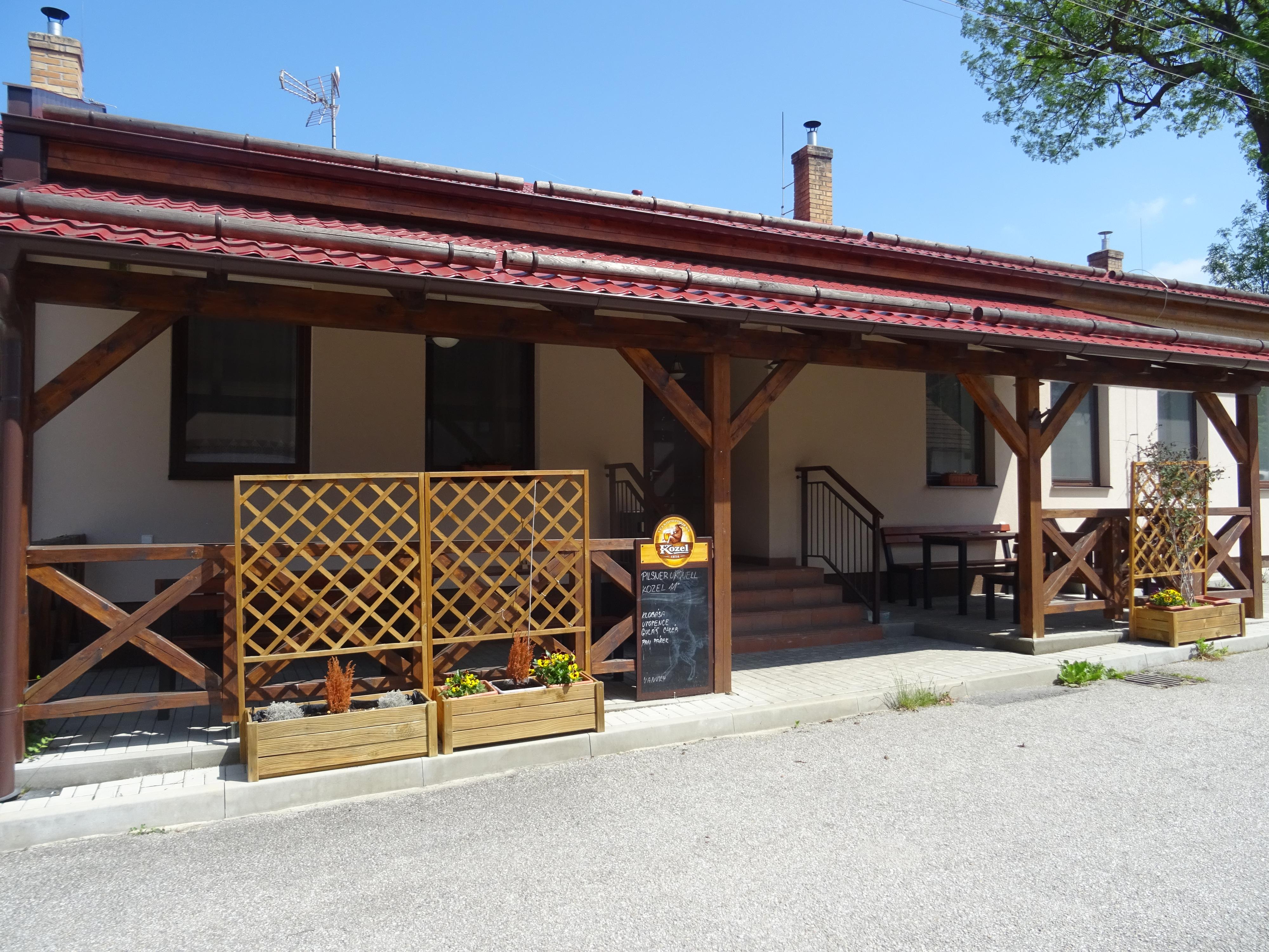Hospůdka u kapličky Miletín - Eva Tlačilová foto 2