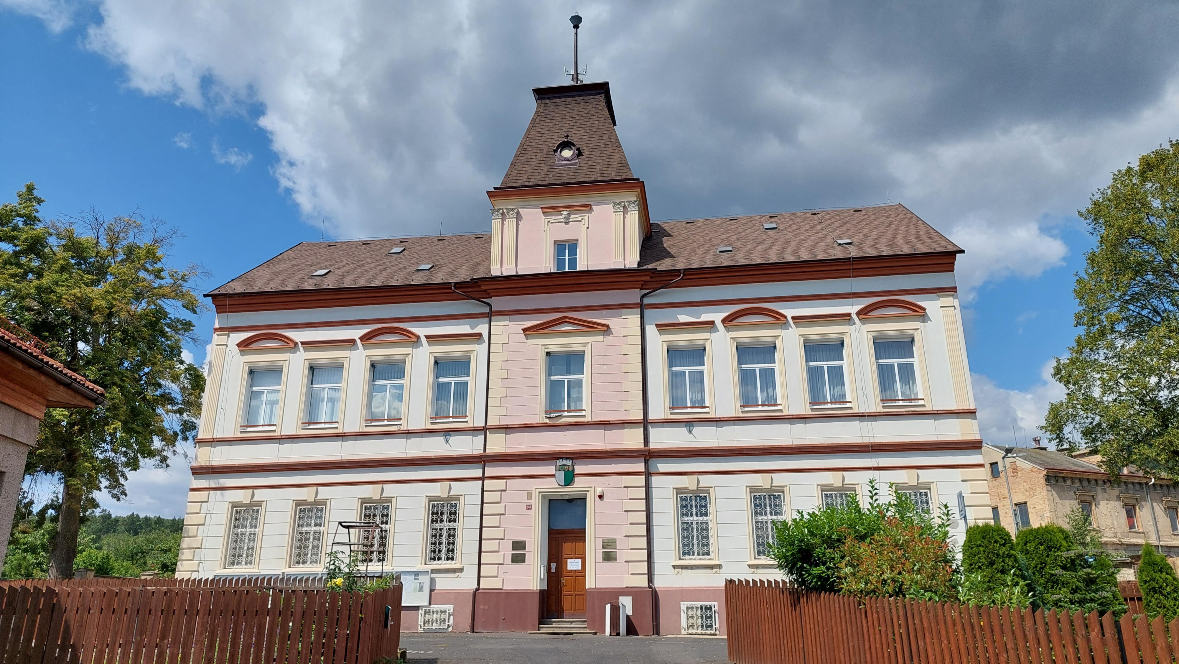 Osek - městský úřad foto 2