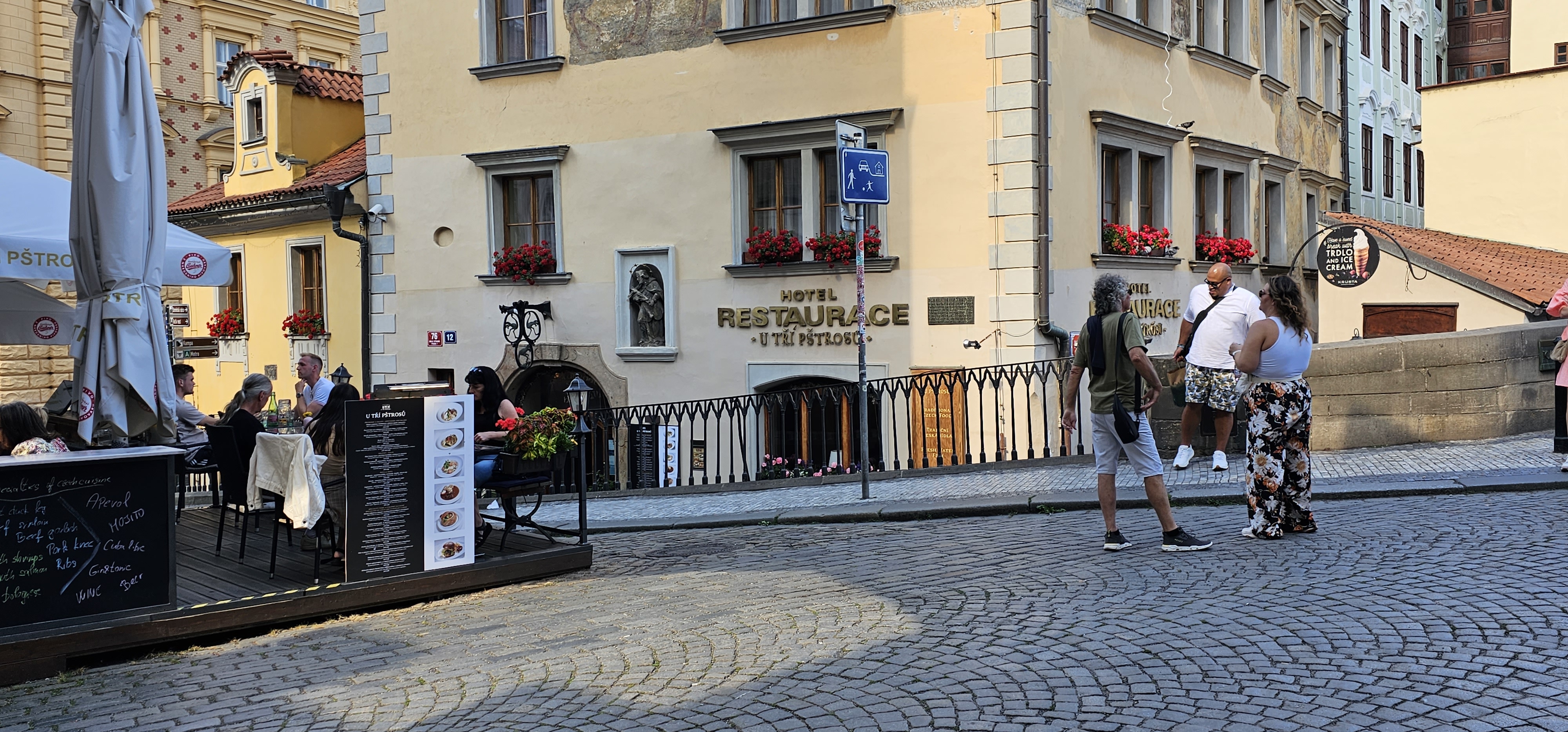 Restaurace hotelu U tří pštrosů foto 6