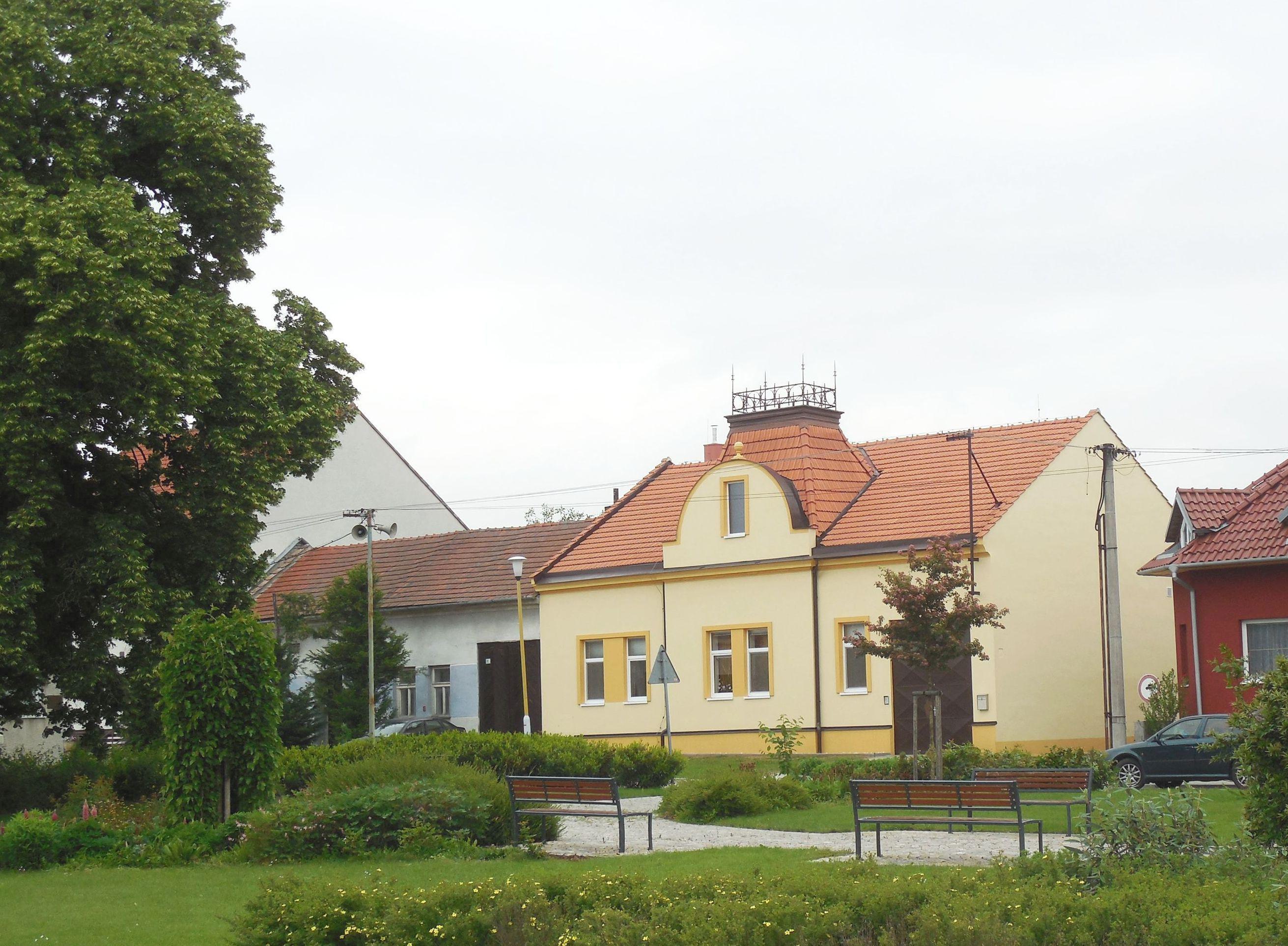 Římskokatolická farnost Huštěnovice foto 2