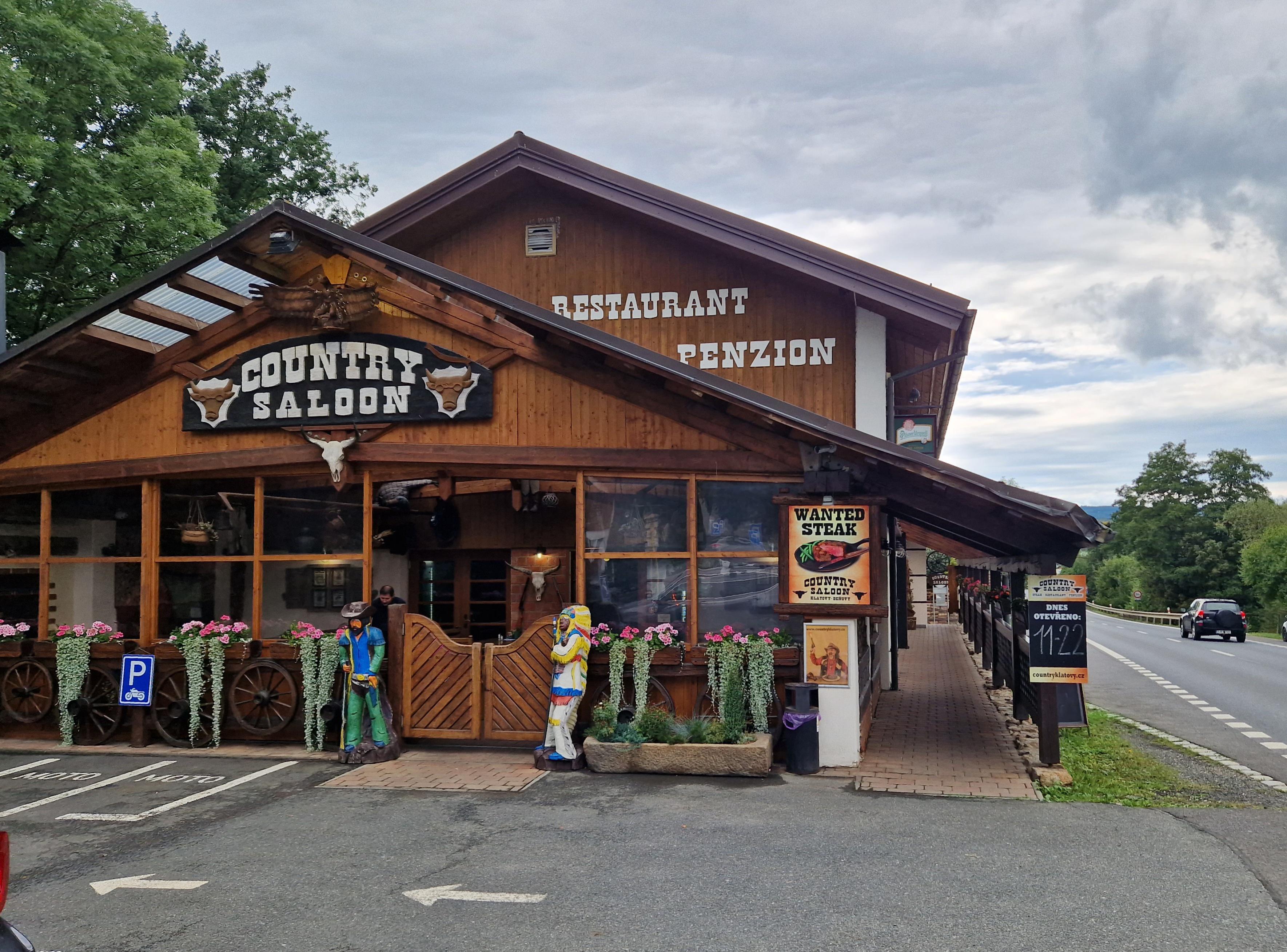 Country steak restaurant Beňovy foto 6