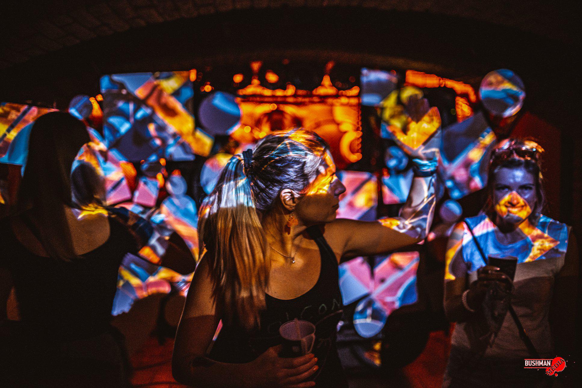 CROSS CLUB PRAGUE foto 3