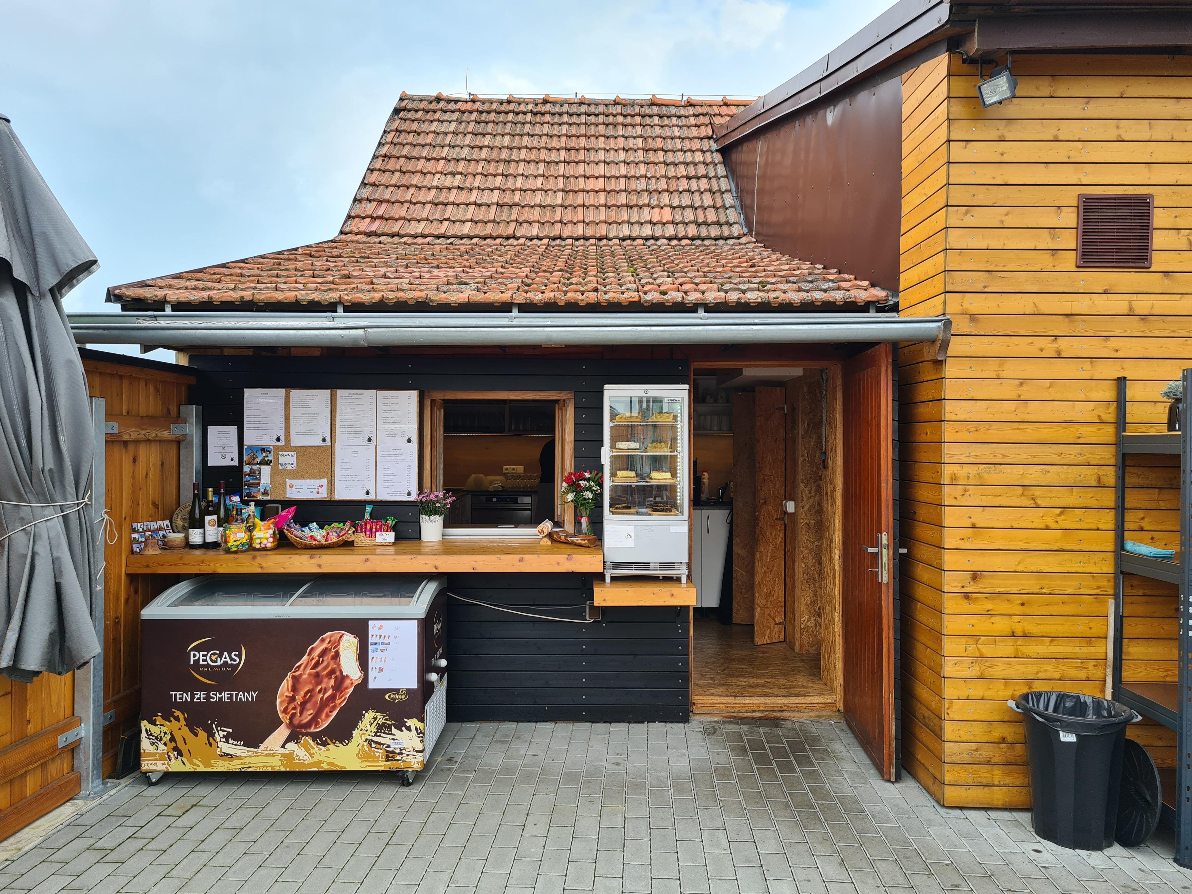 Kiosek U Větrného Mlýna foto 2