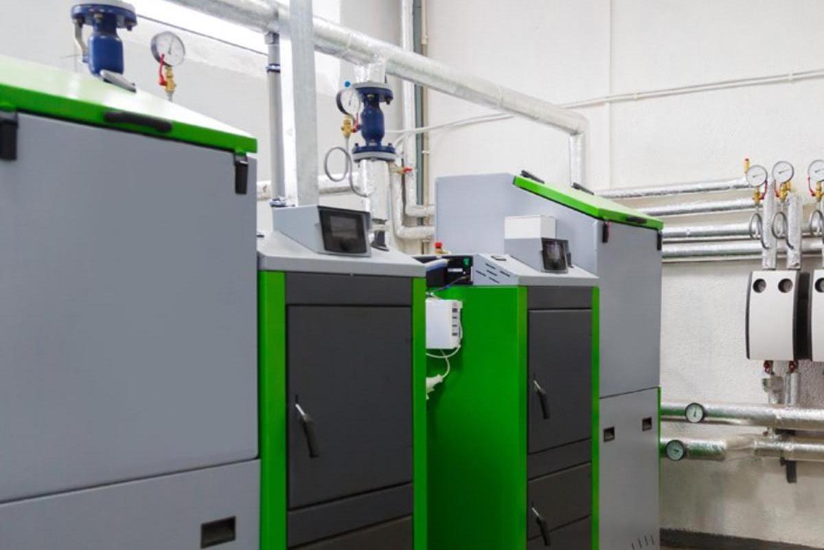 Ing. Petr Mikoláš - projekce TZB