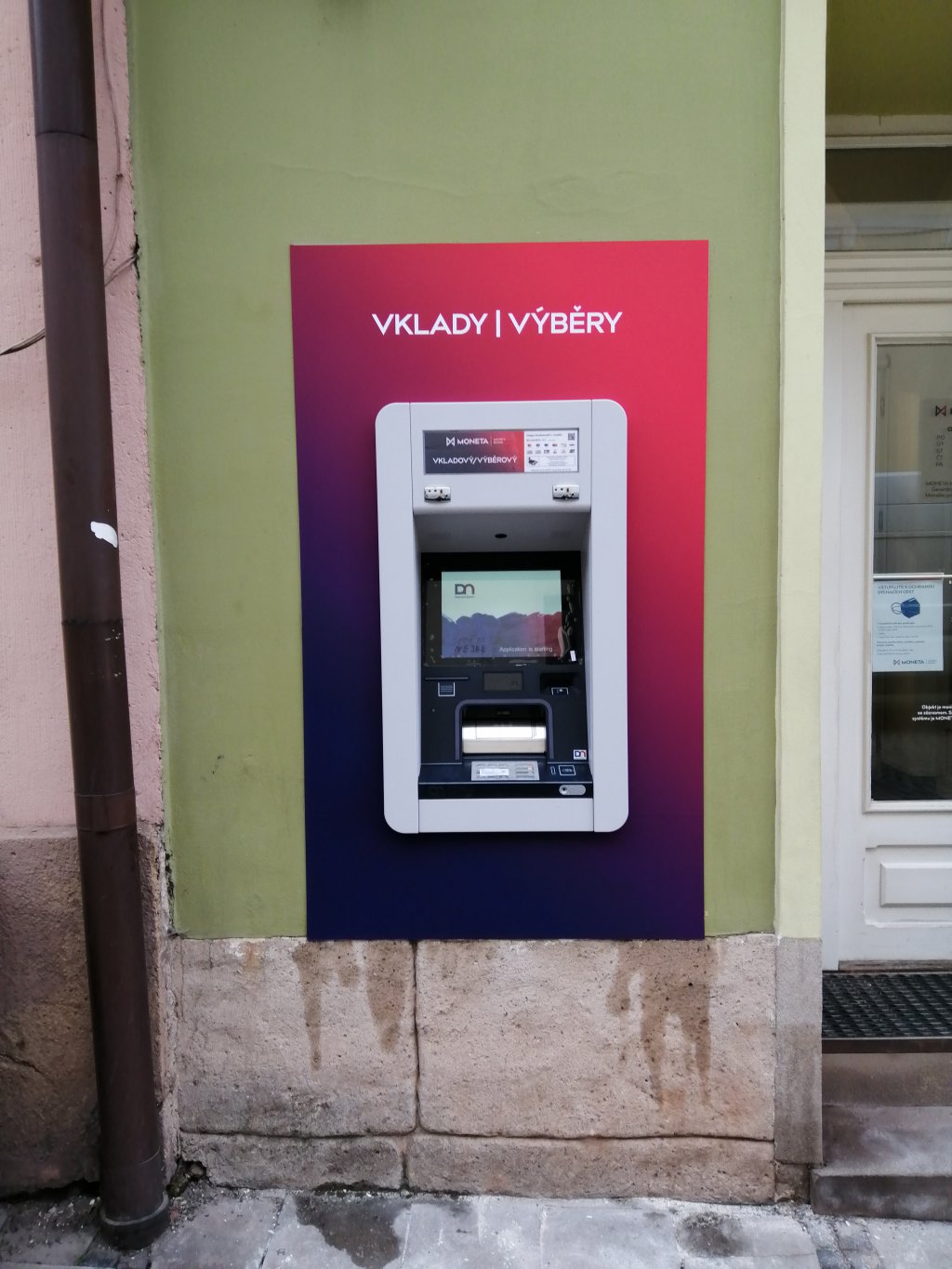 Bankomat MONETA Money Bank vkladový foto 2