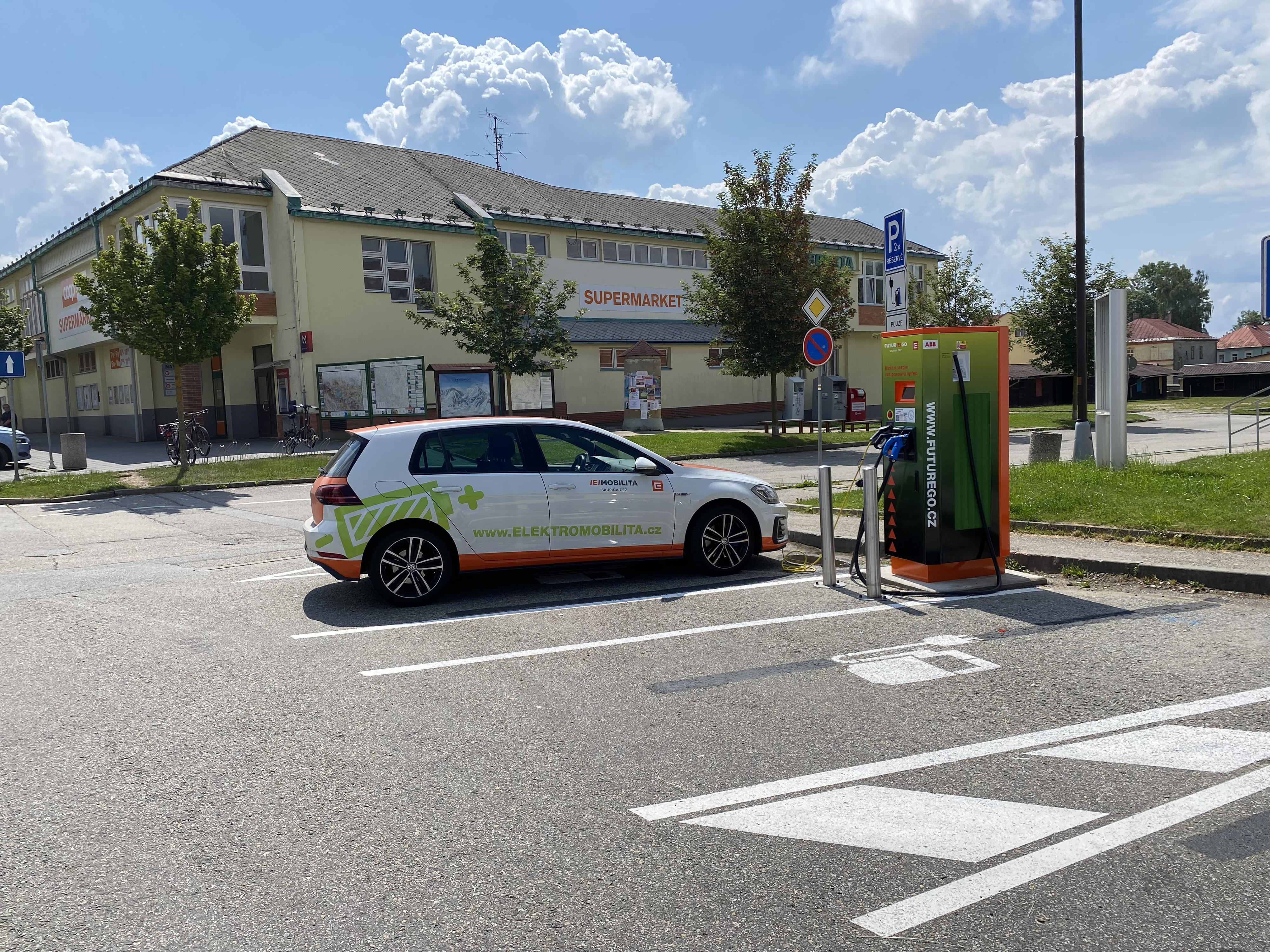 Nabíjecí stanice ČEZ